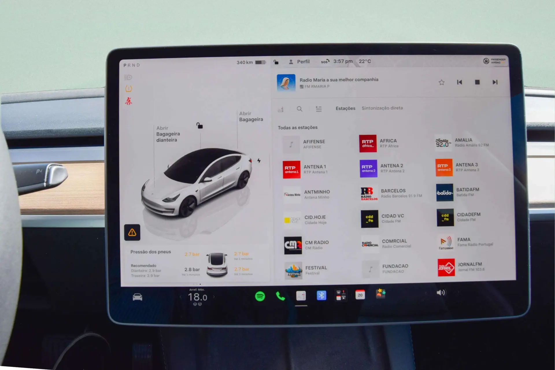 Tesla Model 3 Long-Range AWD Dual Motor 21