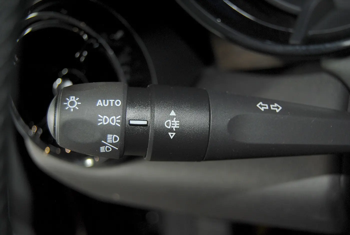 Alfa Romeo Junior 1.2 Speciale eDCT6 28