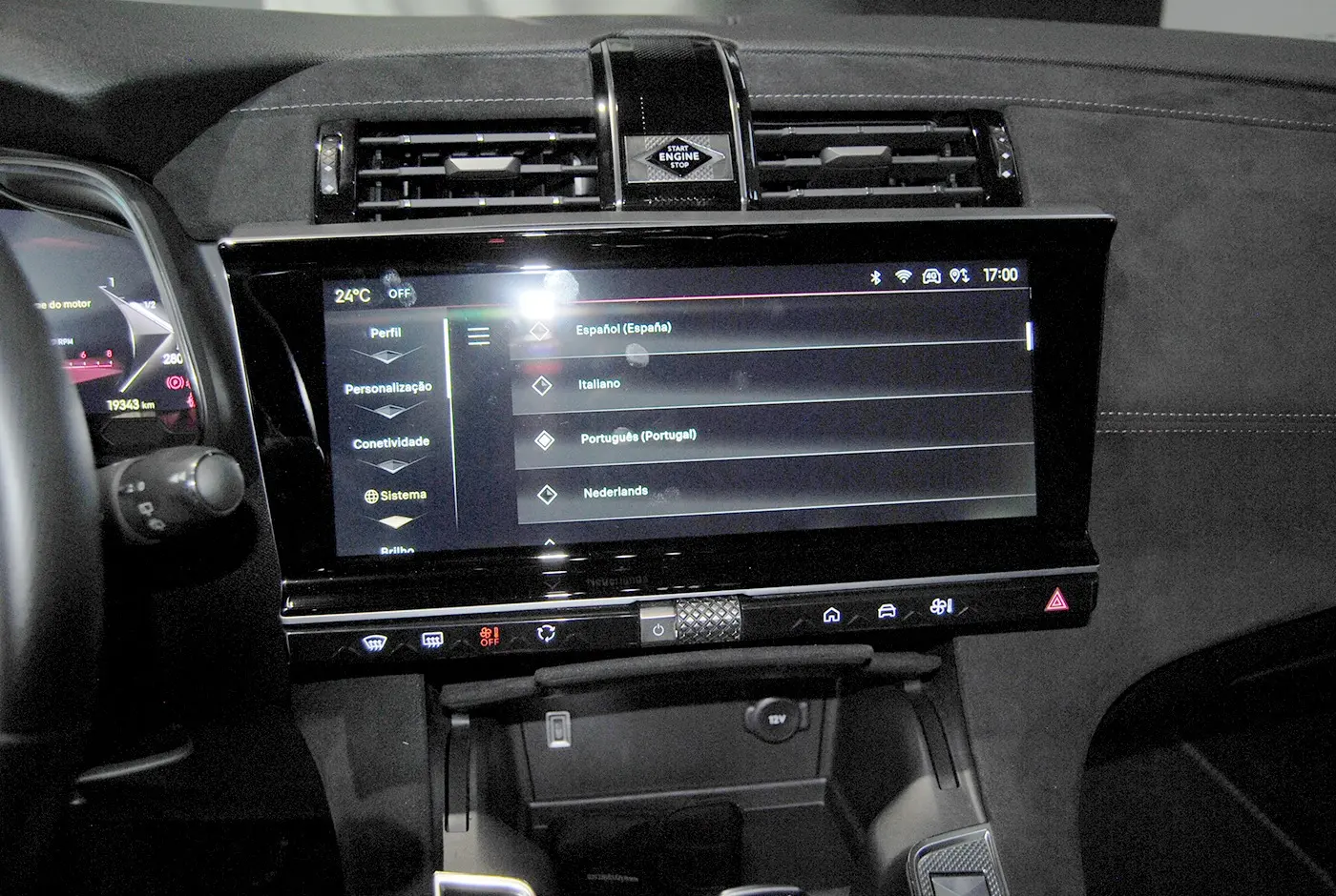 DS DS7 E-Tense Performance Line 22