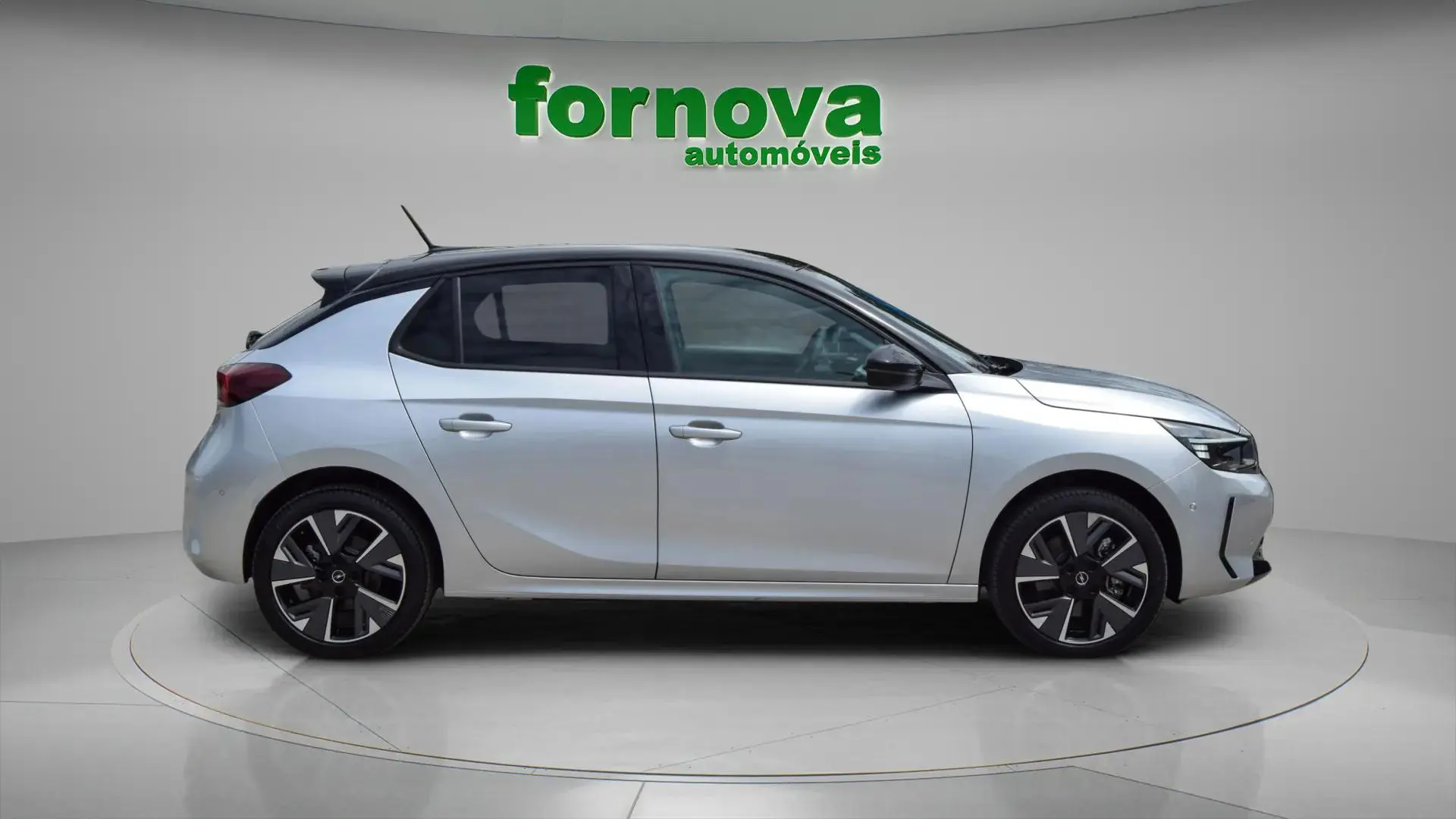 Opel Corsa-e e-GS 8