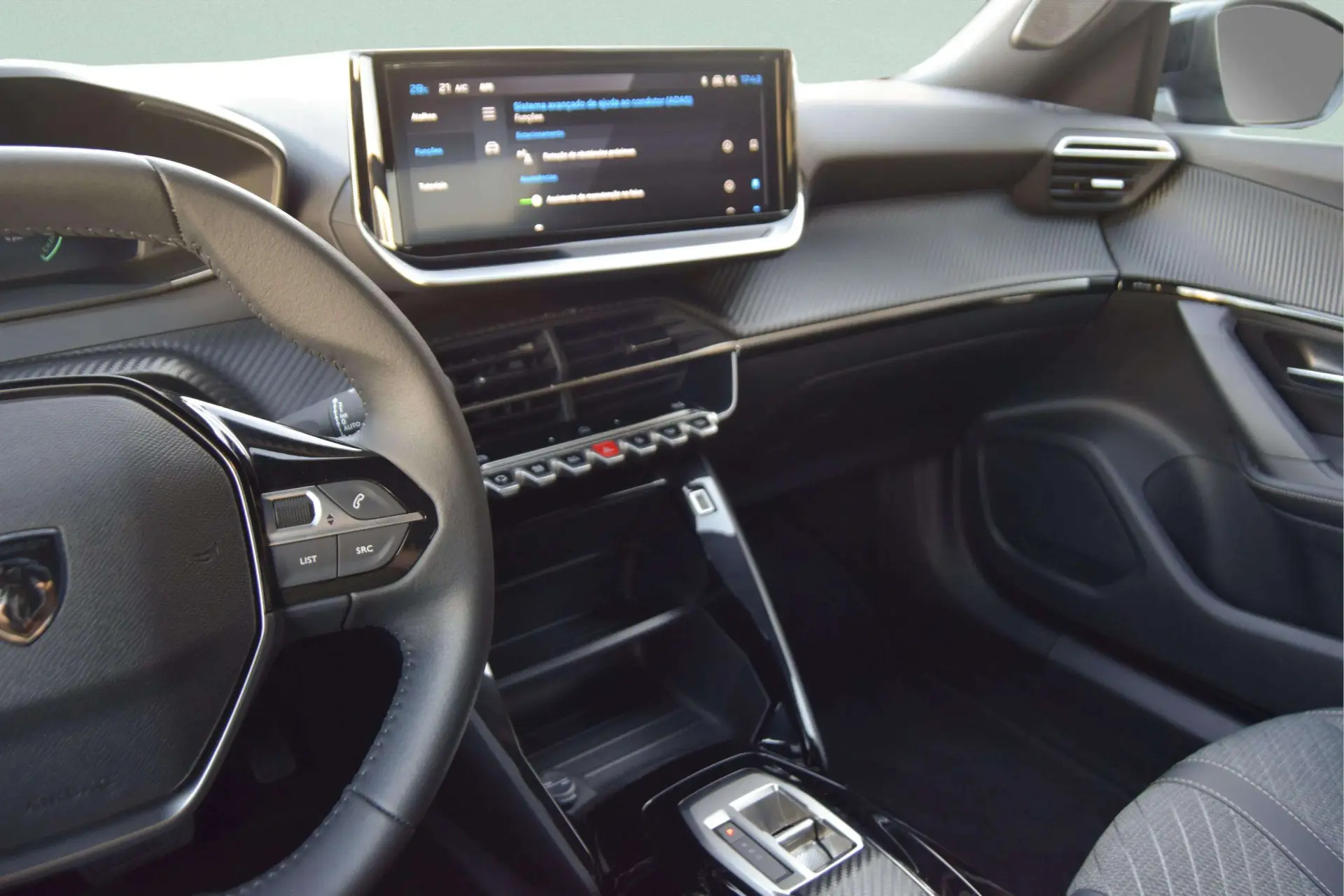 Peugeot 2008 1.2 Hybrid Allure e-DCS6 9