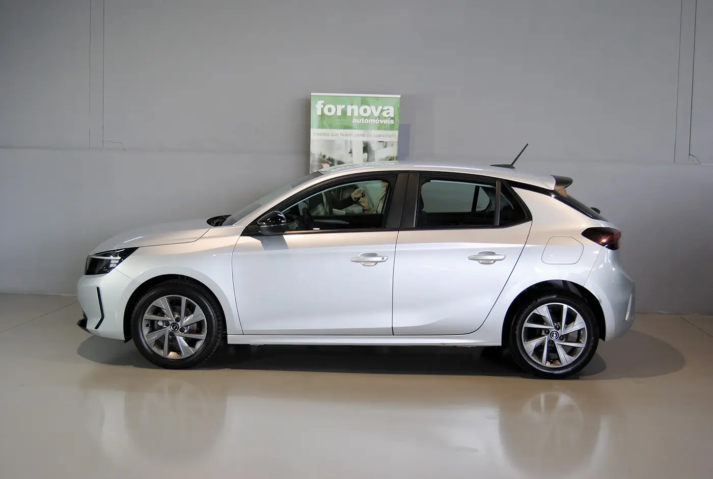 Opel Corsa 1.2 Edition 9