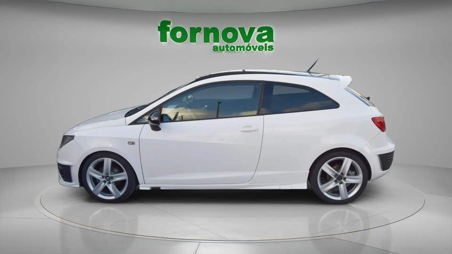 SEAT Ibiza 1.6 TDI Sport DPF 8