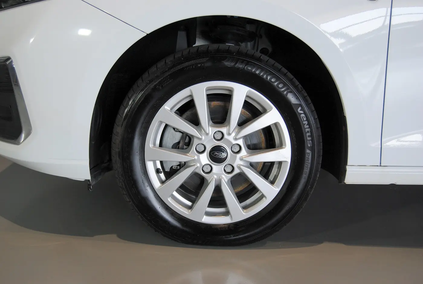 Ford Tourneo Connect 2.0 TDCi Titanium 5 lugares 11