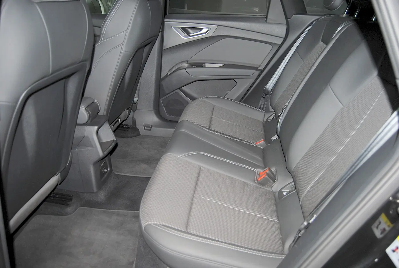 Audi Q4 e-tron 45 82 kWh SE S-Line Plus 18