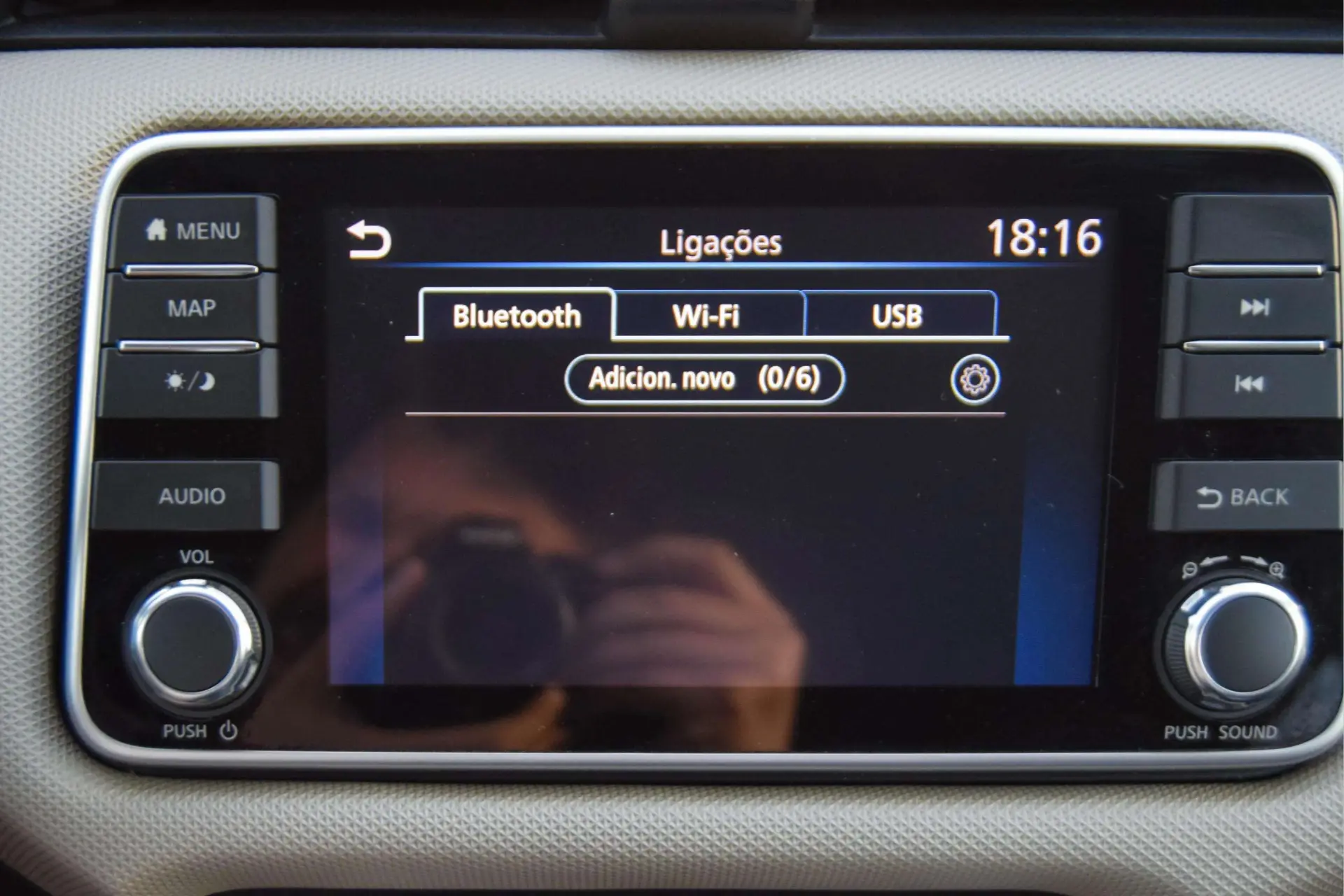 Nissan Micra 1.0 IG-T N-Connecta 11