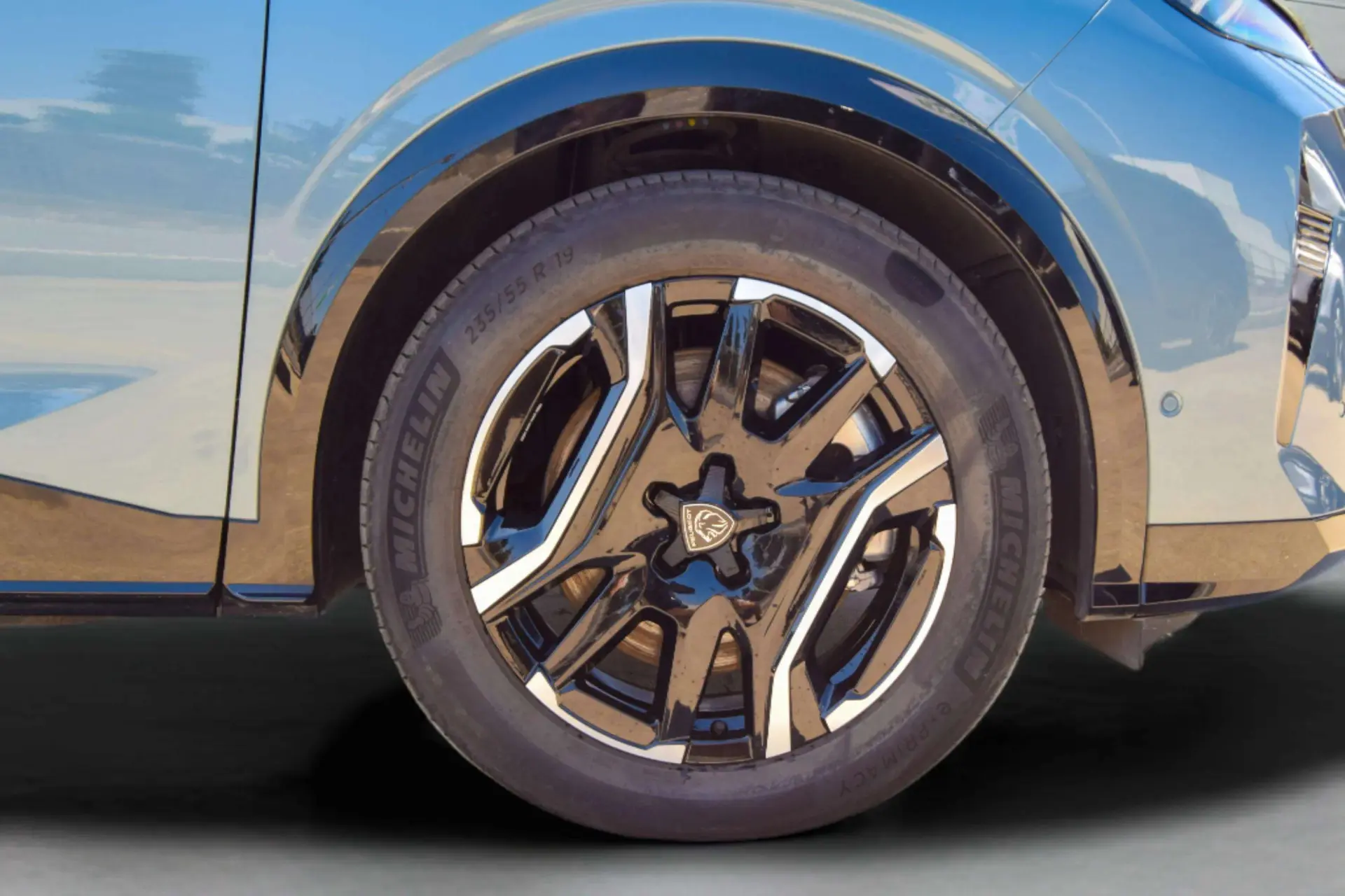 Peugeot E-3008 73 kWh GT 51
