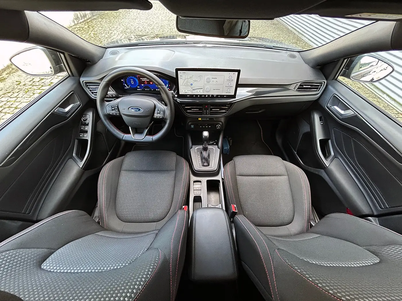 Ford Focus SW 1.0 EcoBoost ST-Line X Aut. 33