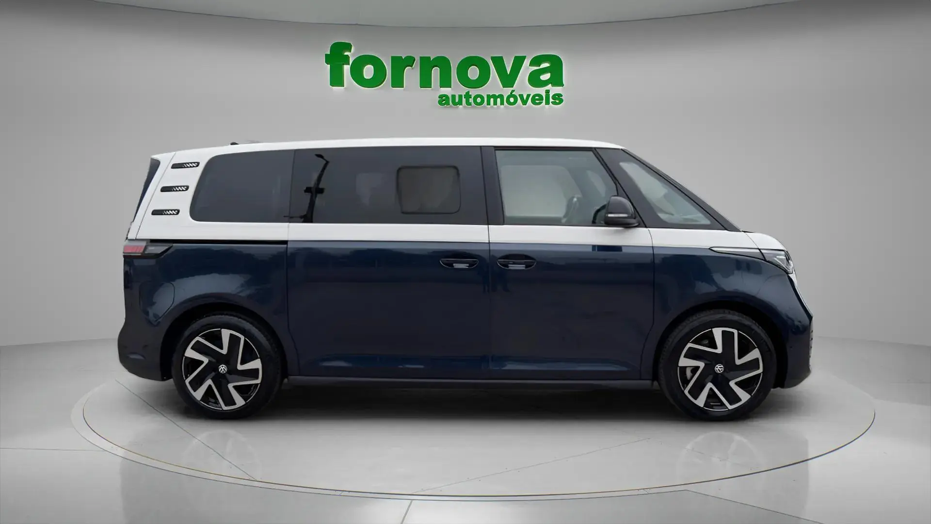 Volkswagen ID.Buzz 91 kWh Pro 7