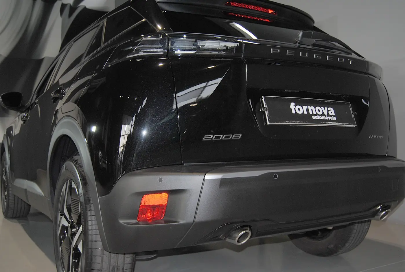 Peugeot 2008 1.2 Hybrid Allure e-DCS6 13