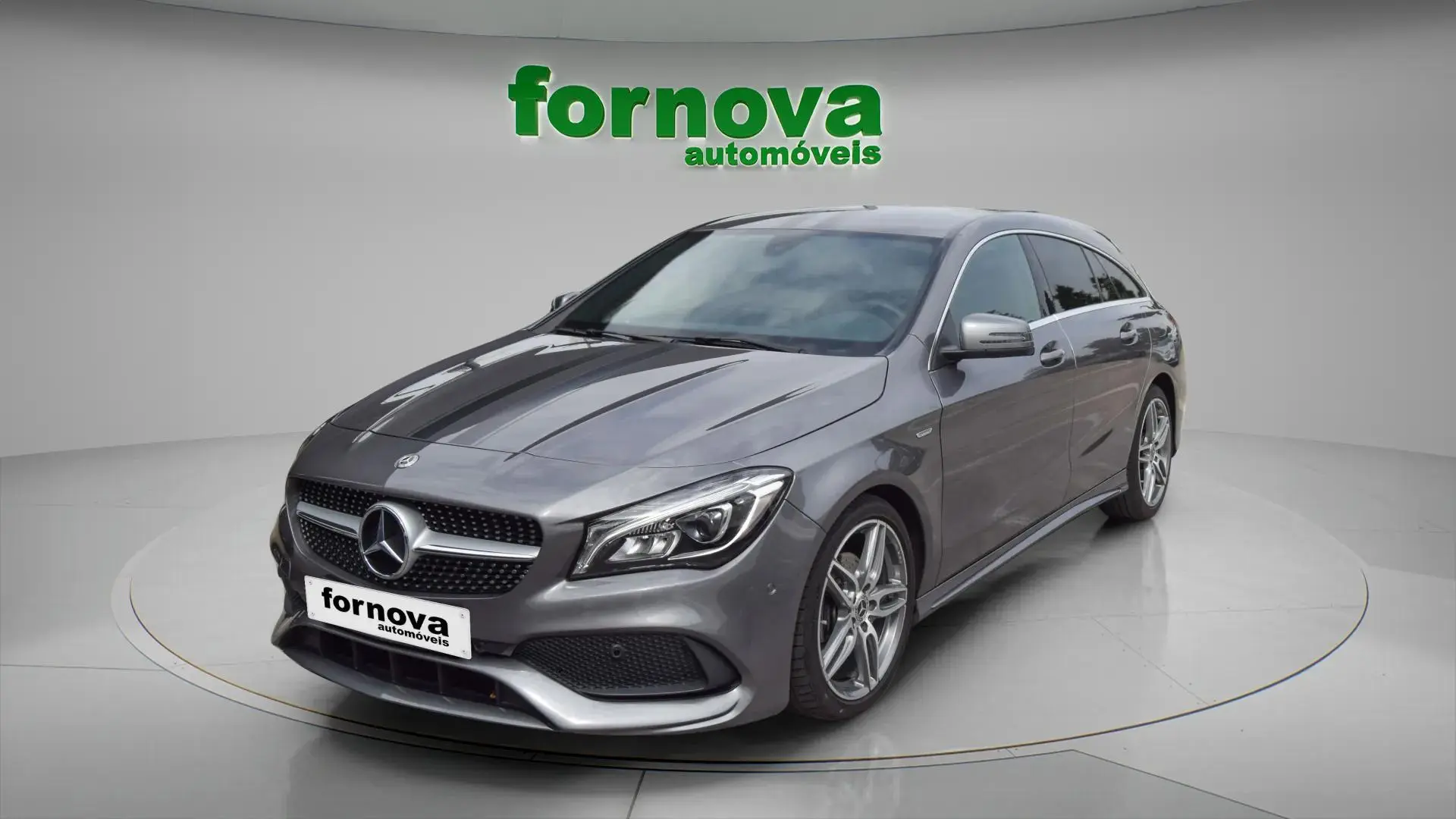 Mercedes-Benz CLA 180 d Shooting Brake AMG Line 1