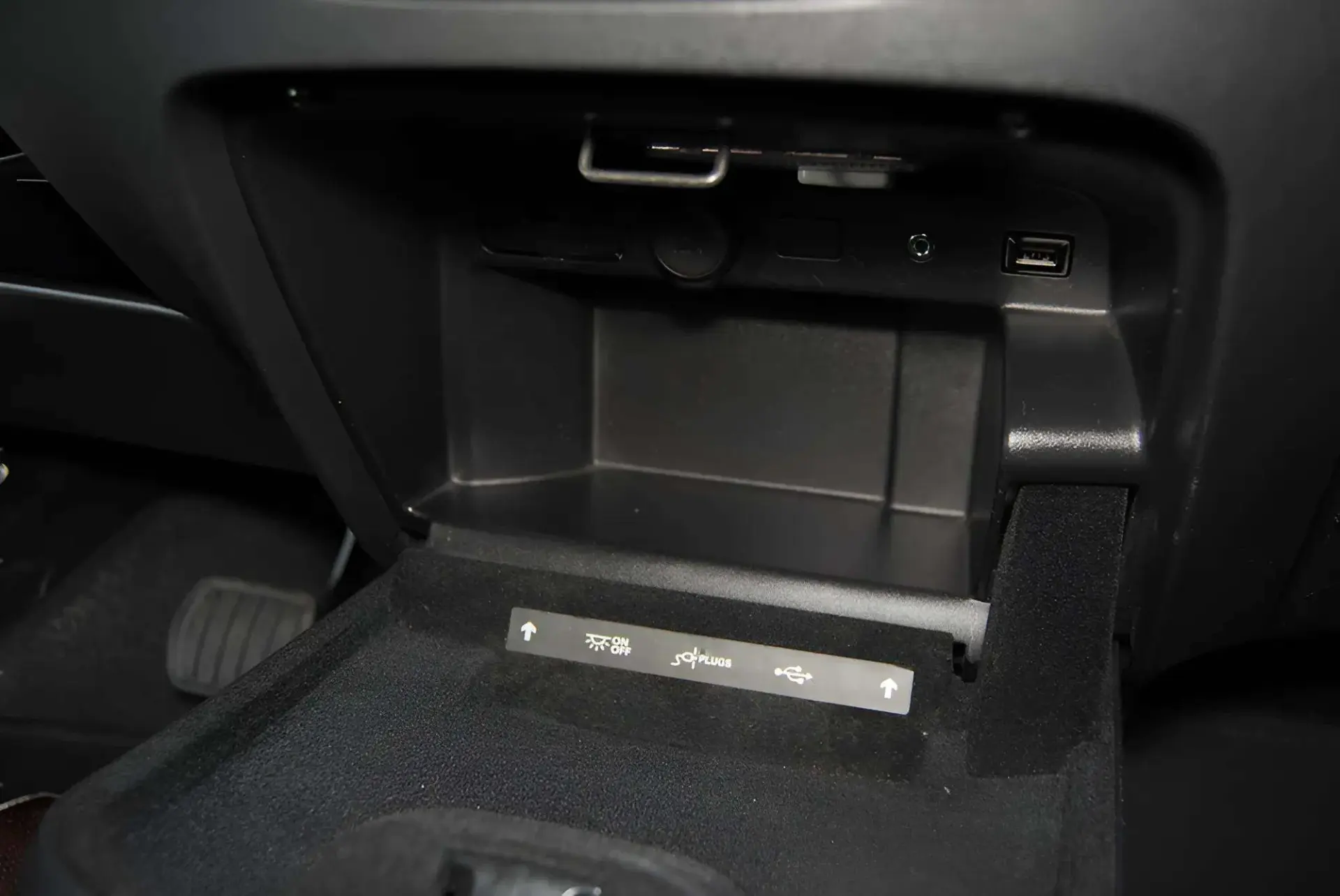 Citroen C4 Grand Picasso 1.6 BlueHDi Feel EAT6 30