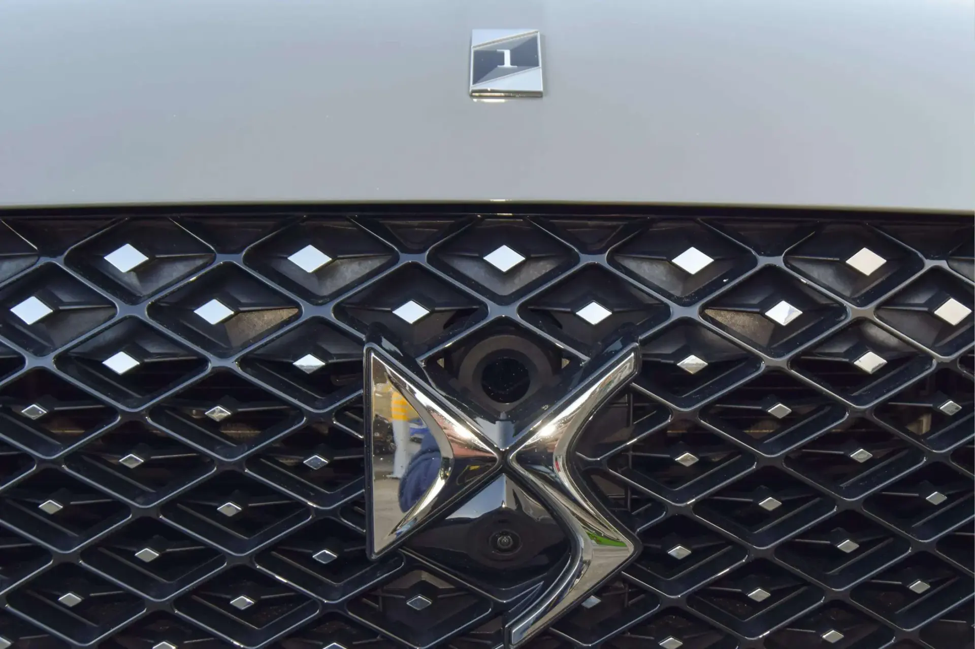 DS DS4 E-Tense La Première EAT8 13