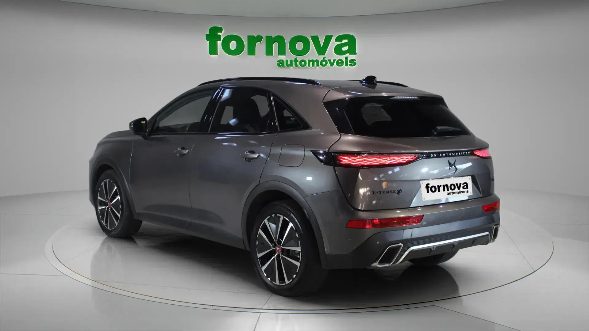 DS DS7 E-Tense 4x4 Performance Line + 8