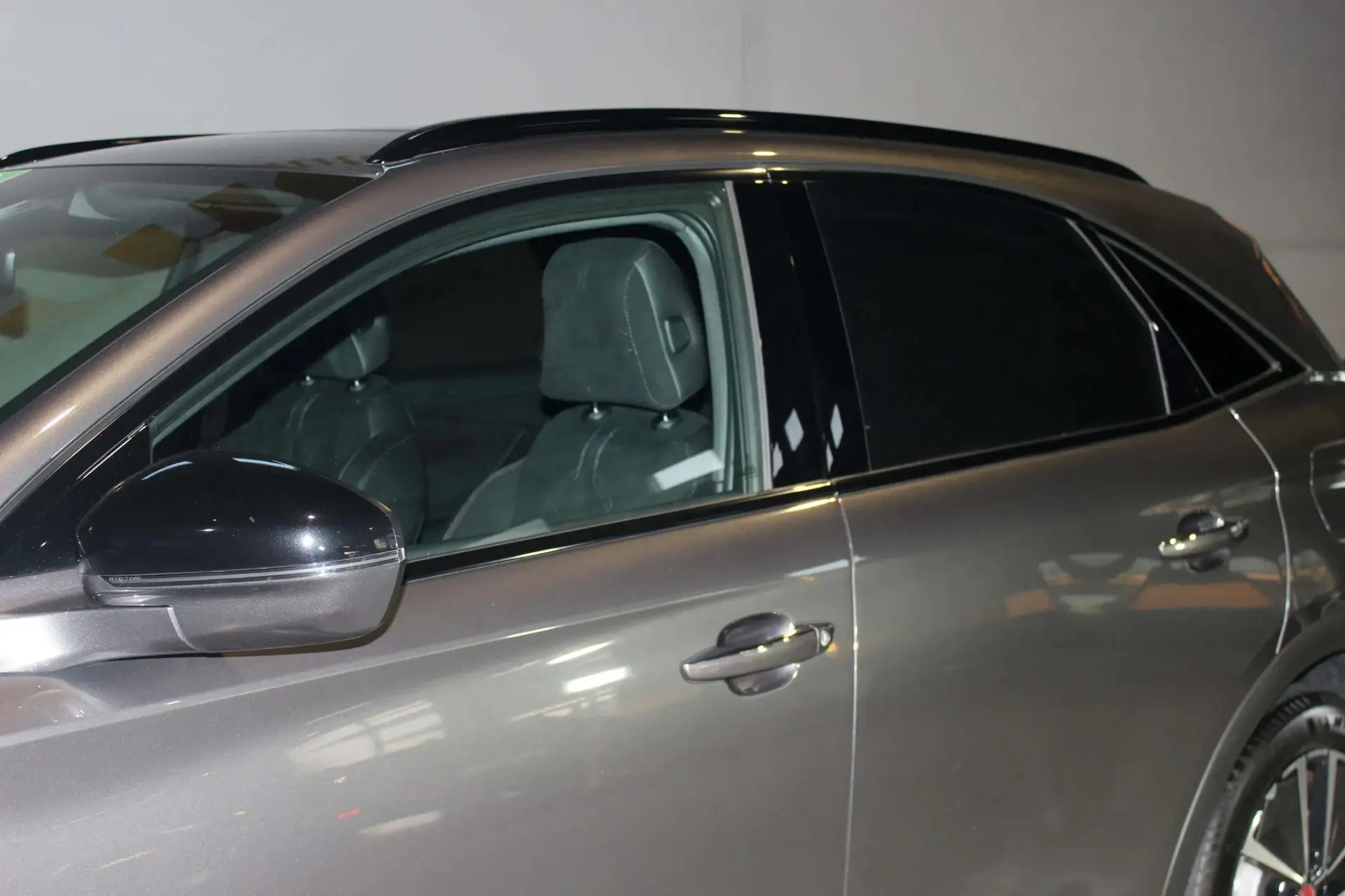 DS DS7 E-Tense 4x4 Performance Line + 12