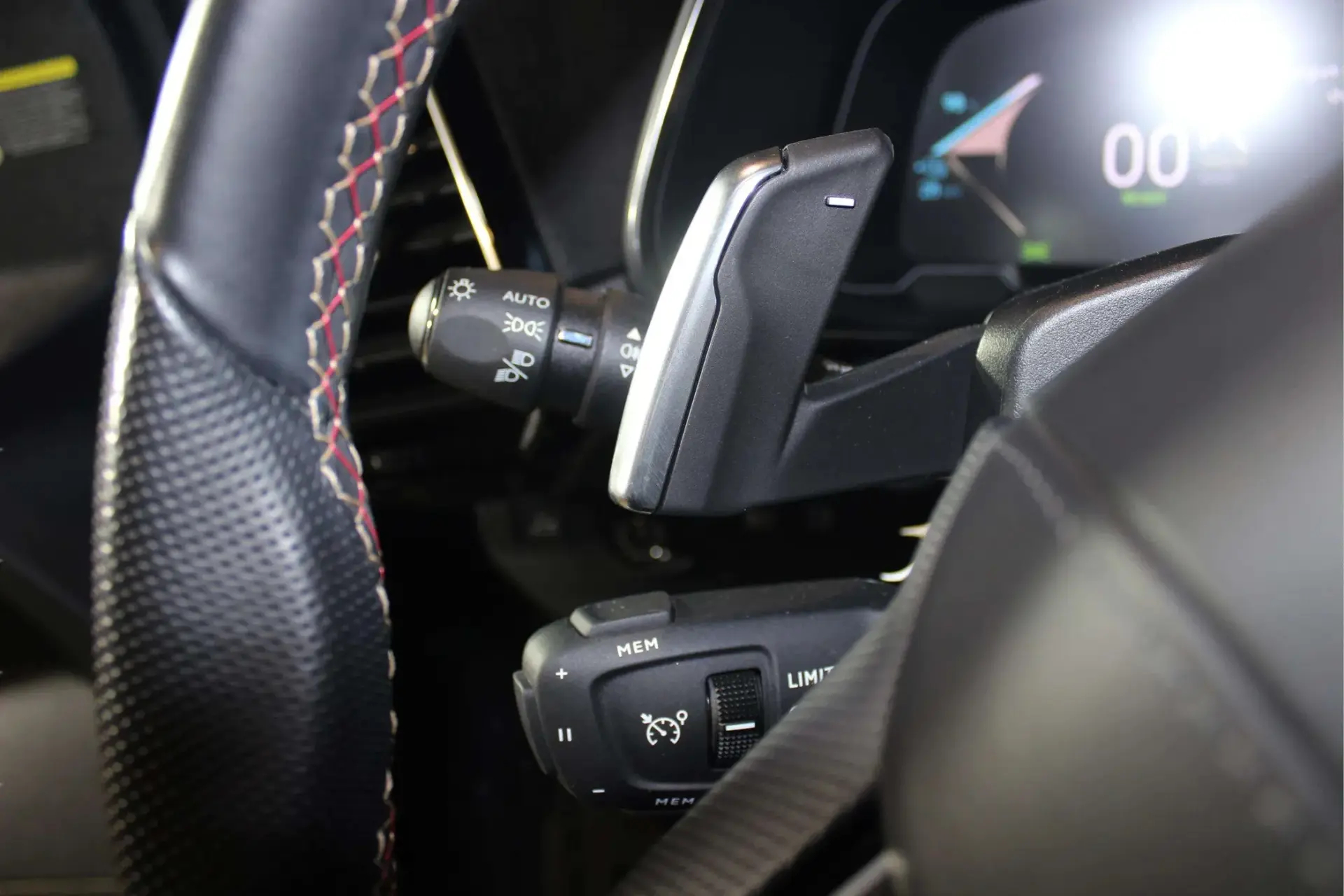 DS DS7 E-Tense 4x4 Performance Line + 27