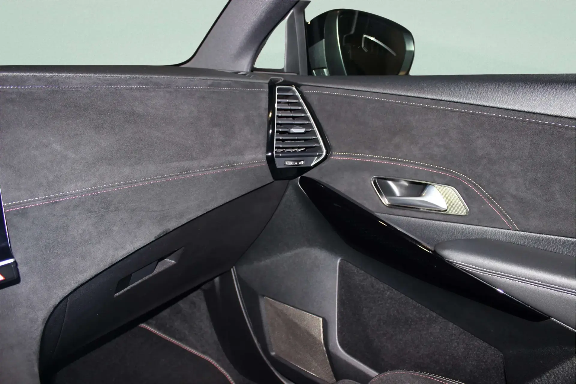 DS DS7 E-Tense 4x4 Performance Line + 45