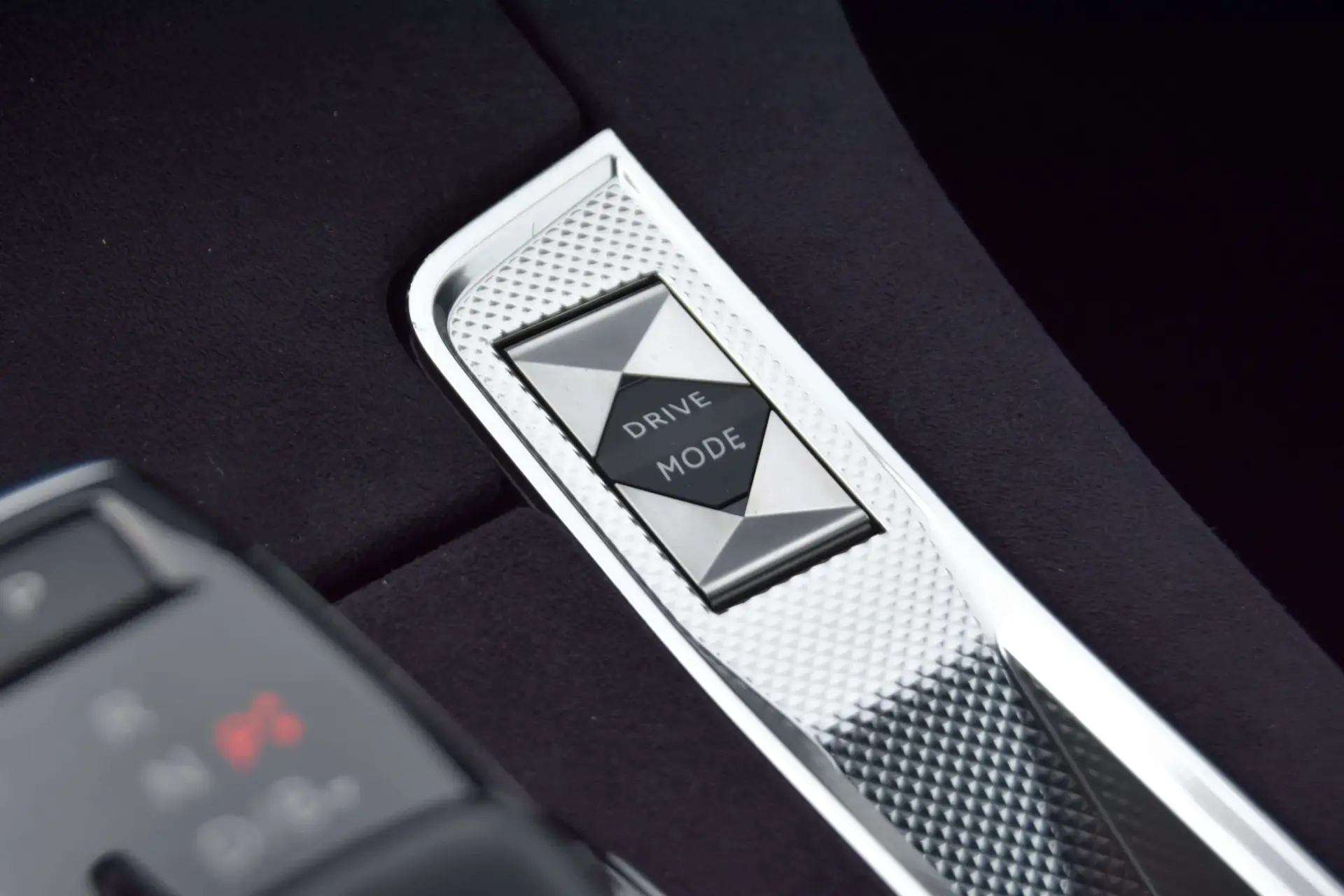 DS DS7 E-Tense Performance Line EAT8 16