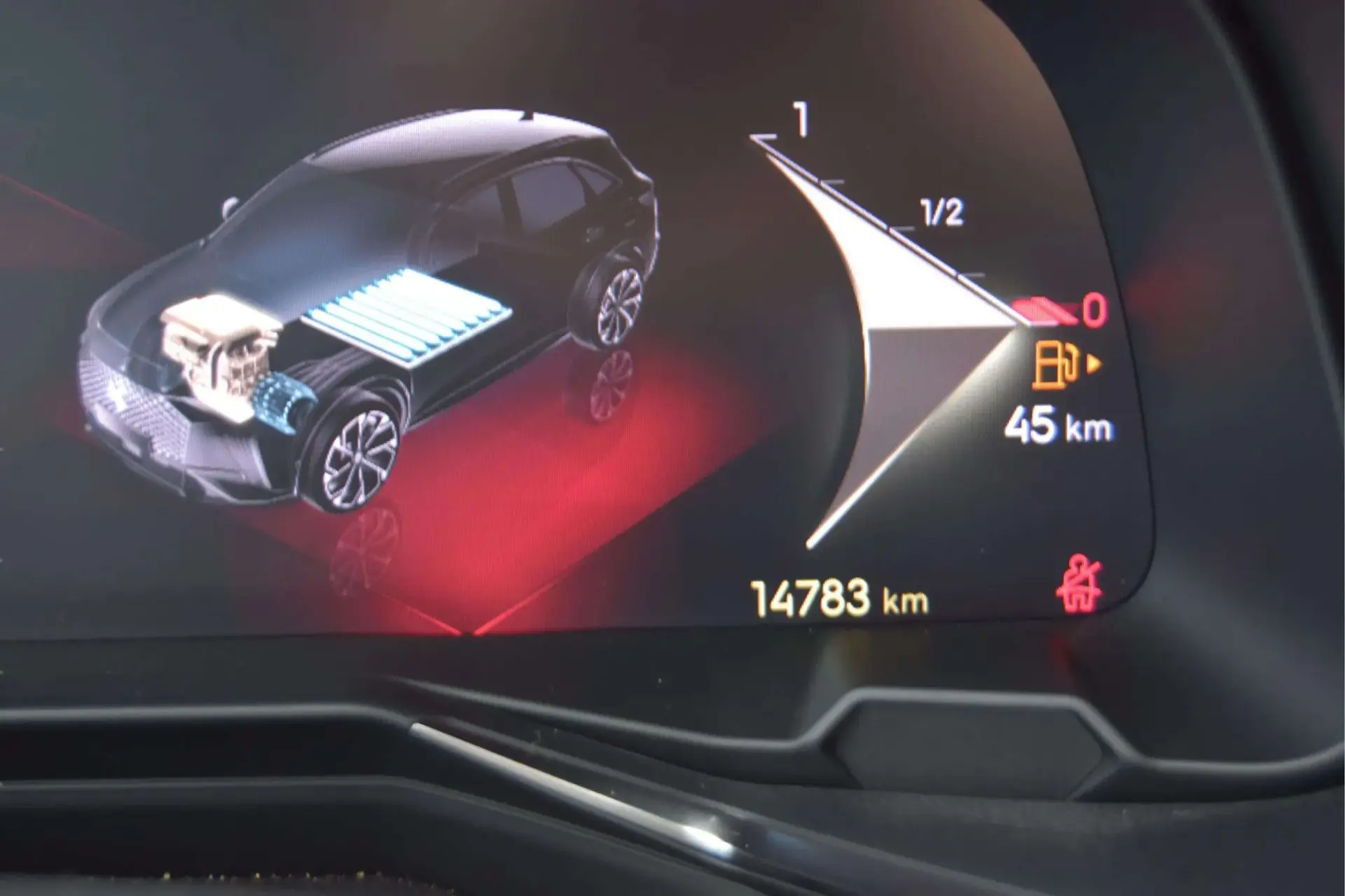 DS DS7 E-Tense Performance Line EAT8 32