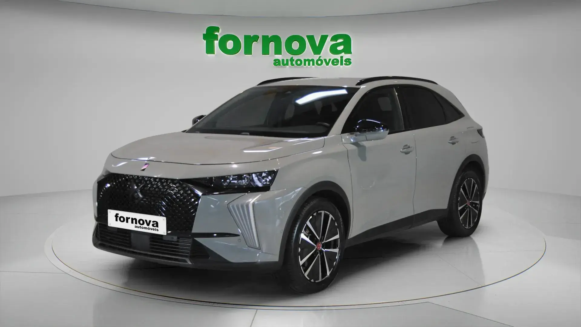 DS DS7 E-Tense Performance Line 3
