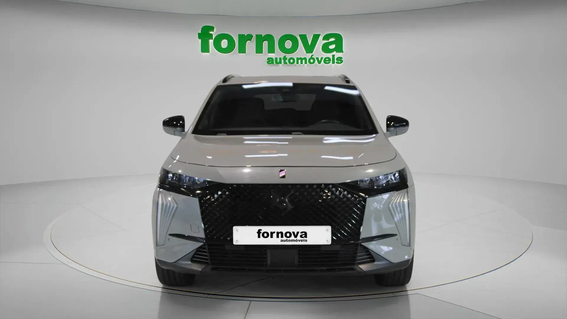 DS DS7 E-Tense Performance Line 4