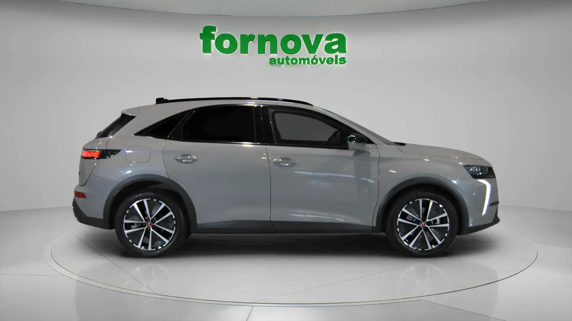DS DS7 E-Tense Performance Line 6