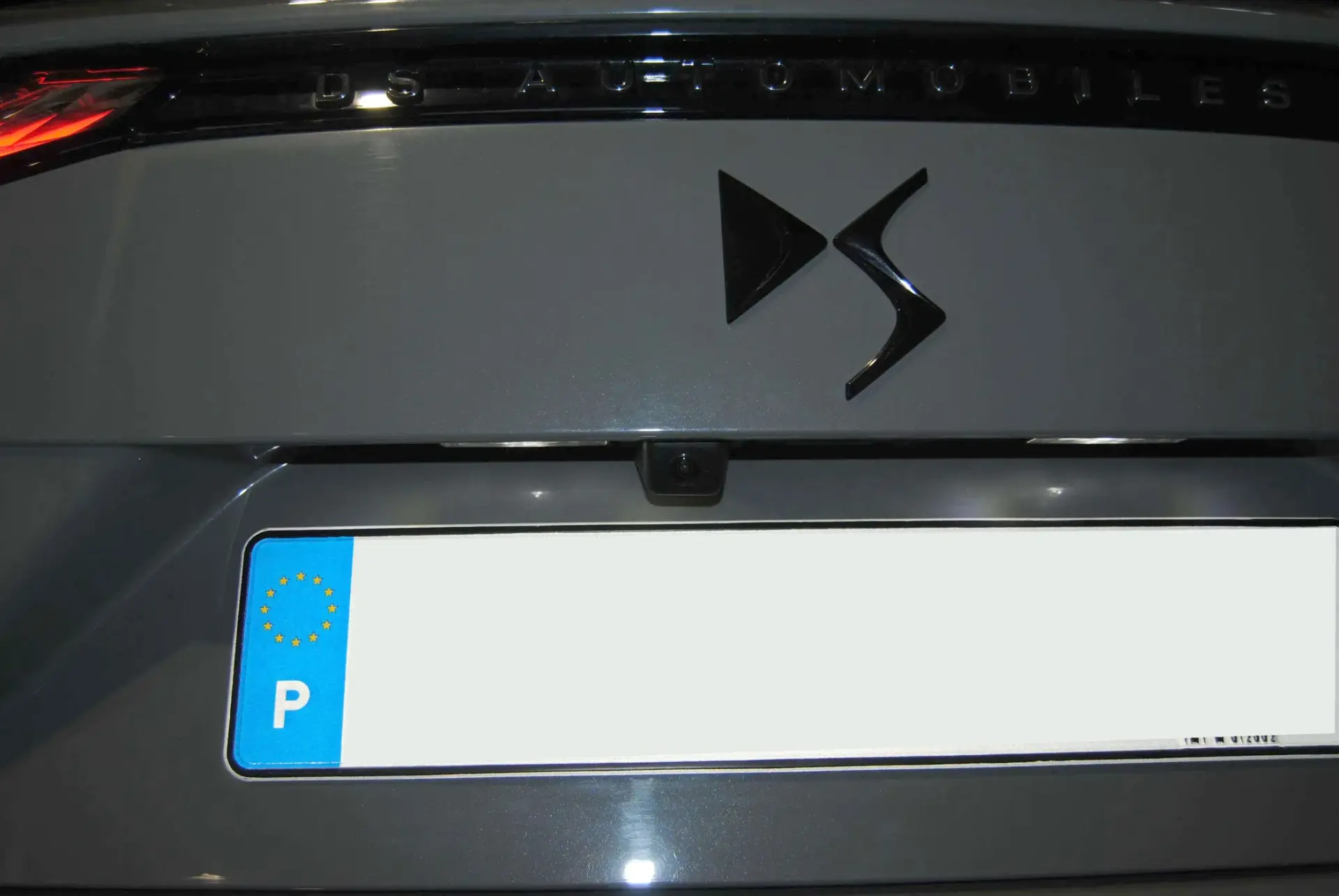 DS DS7 E-Tense Performance Line 15