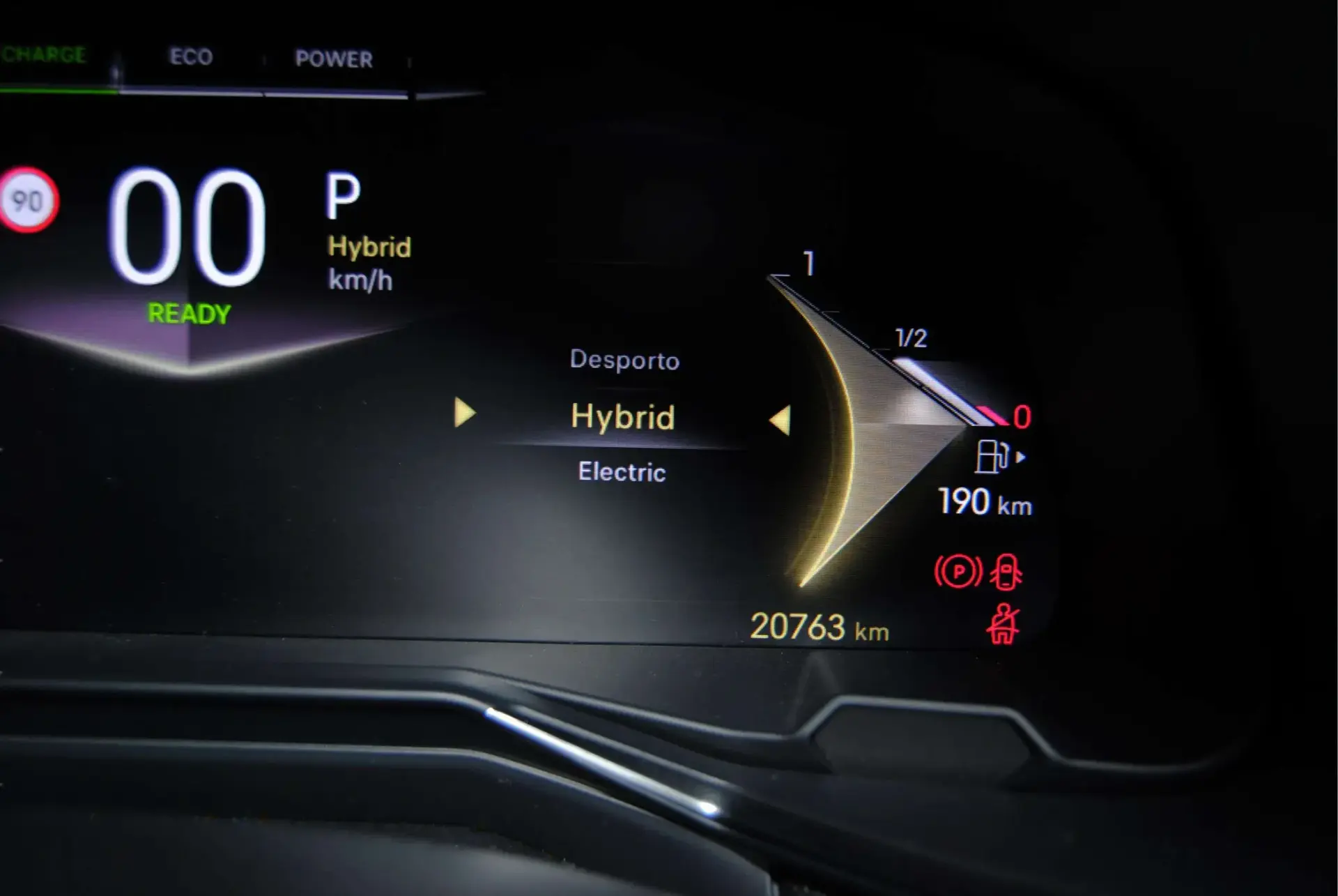 DS DS7 E-Tense Performance Line 31