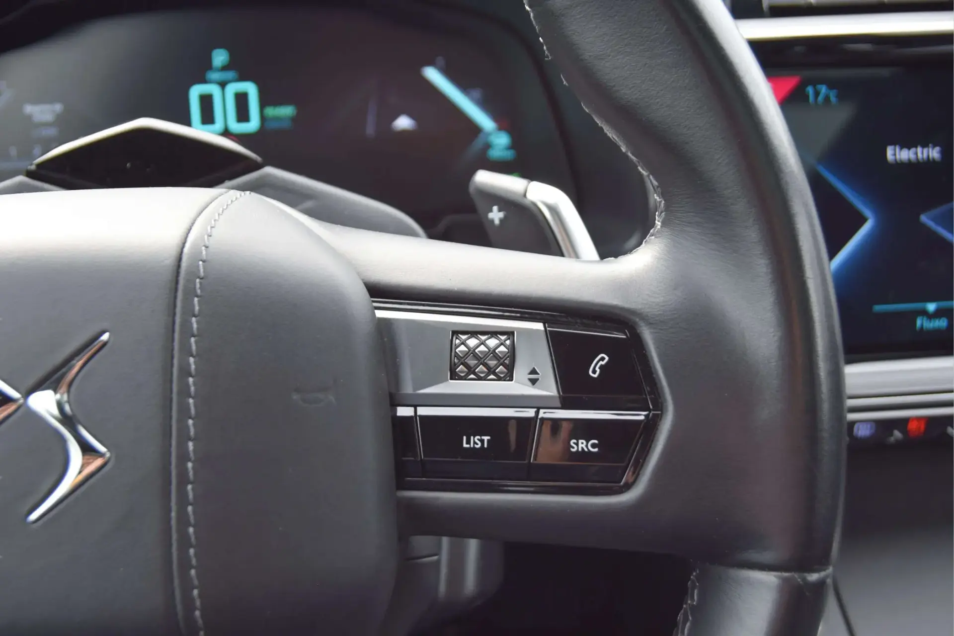 DS DS7 Crossback E-Tense 4x4 Opera EAT8 300cv 38