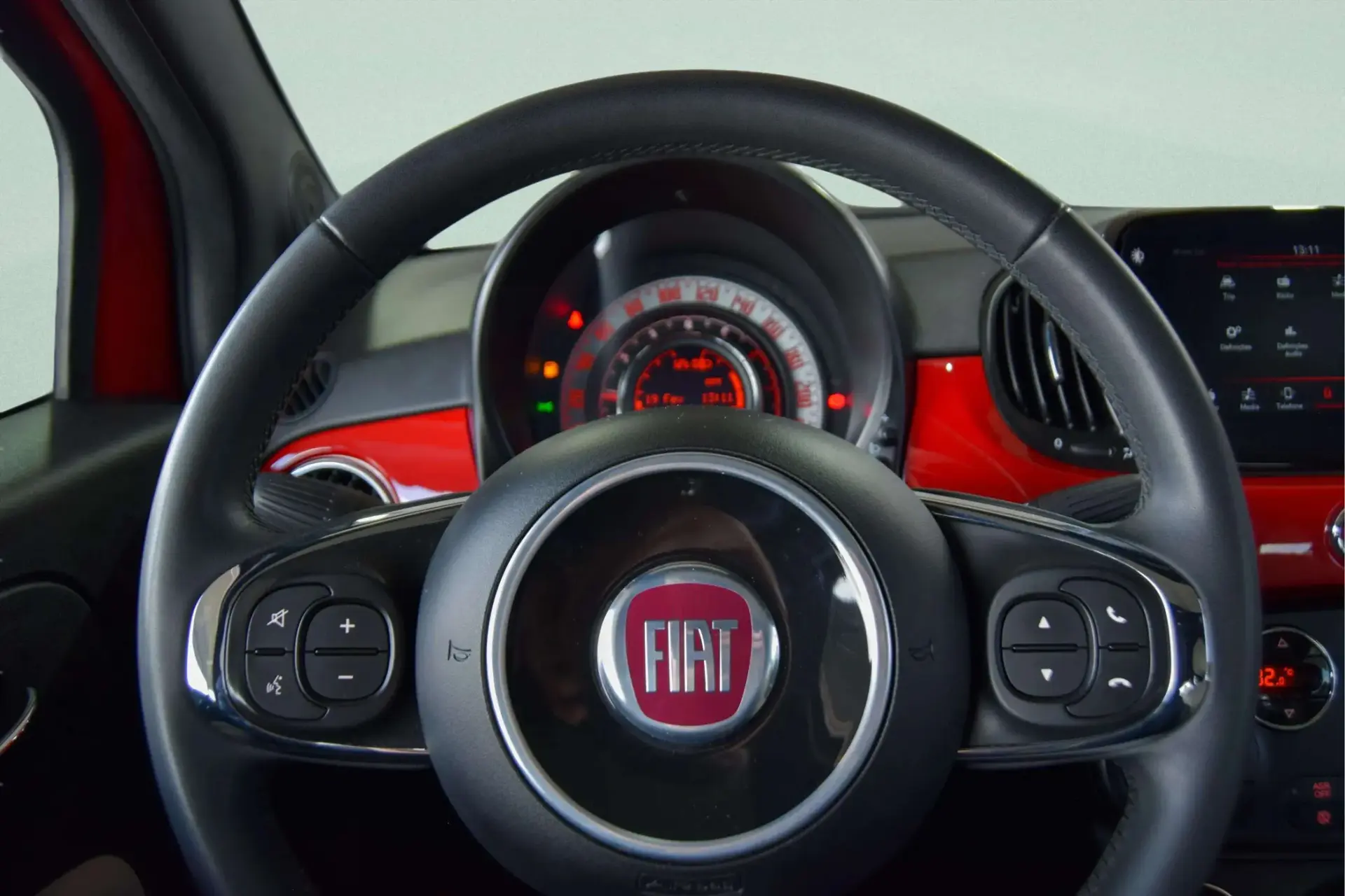 Fiat 500 1.0 Hybrid Dolcevita 16