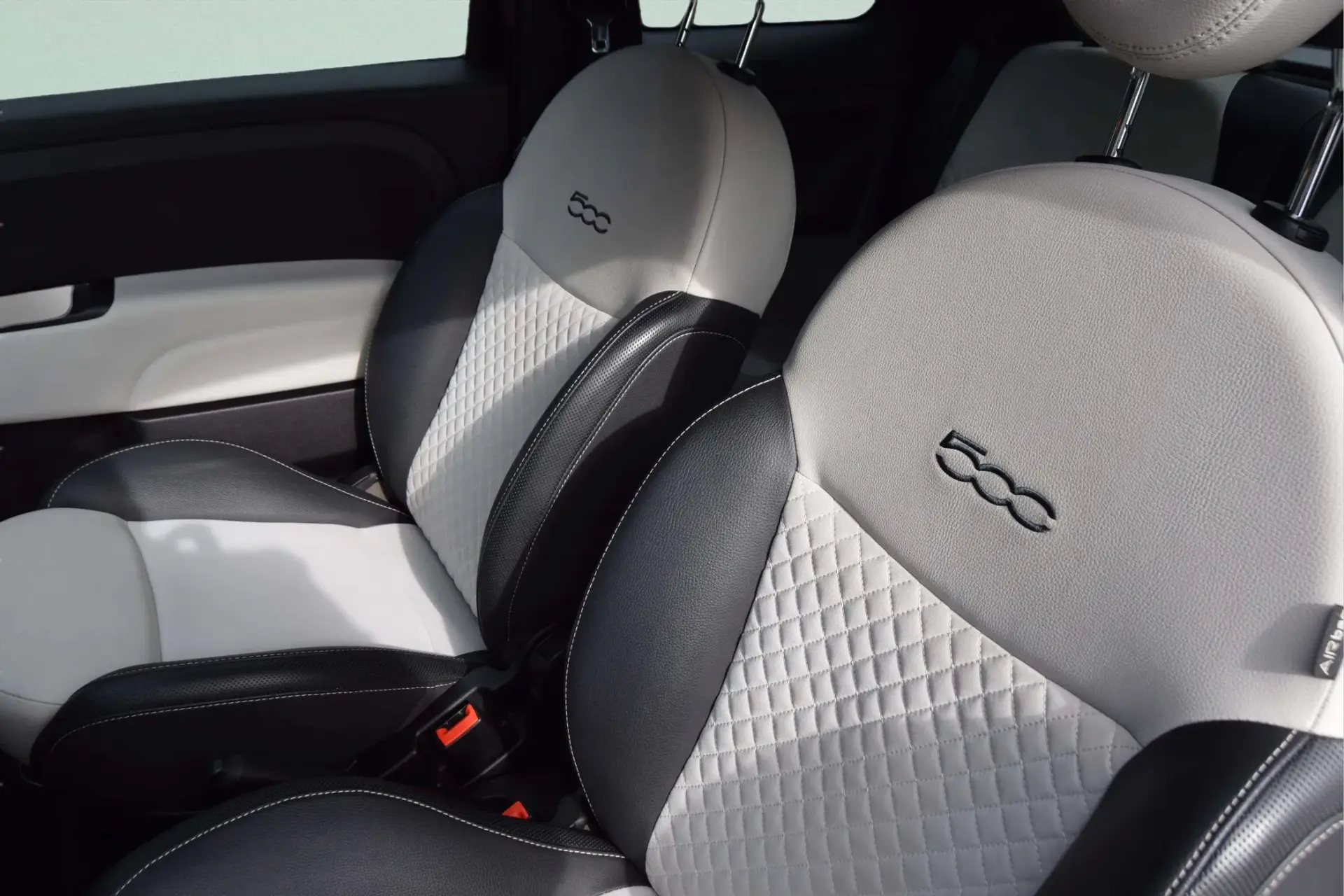 Fiat 500C 1.0 Hybrid Dolcevita 14