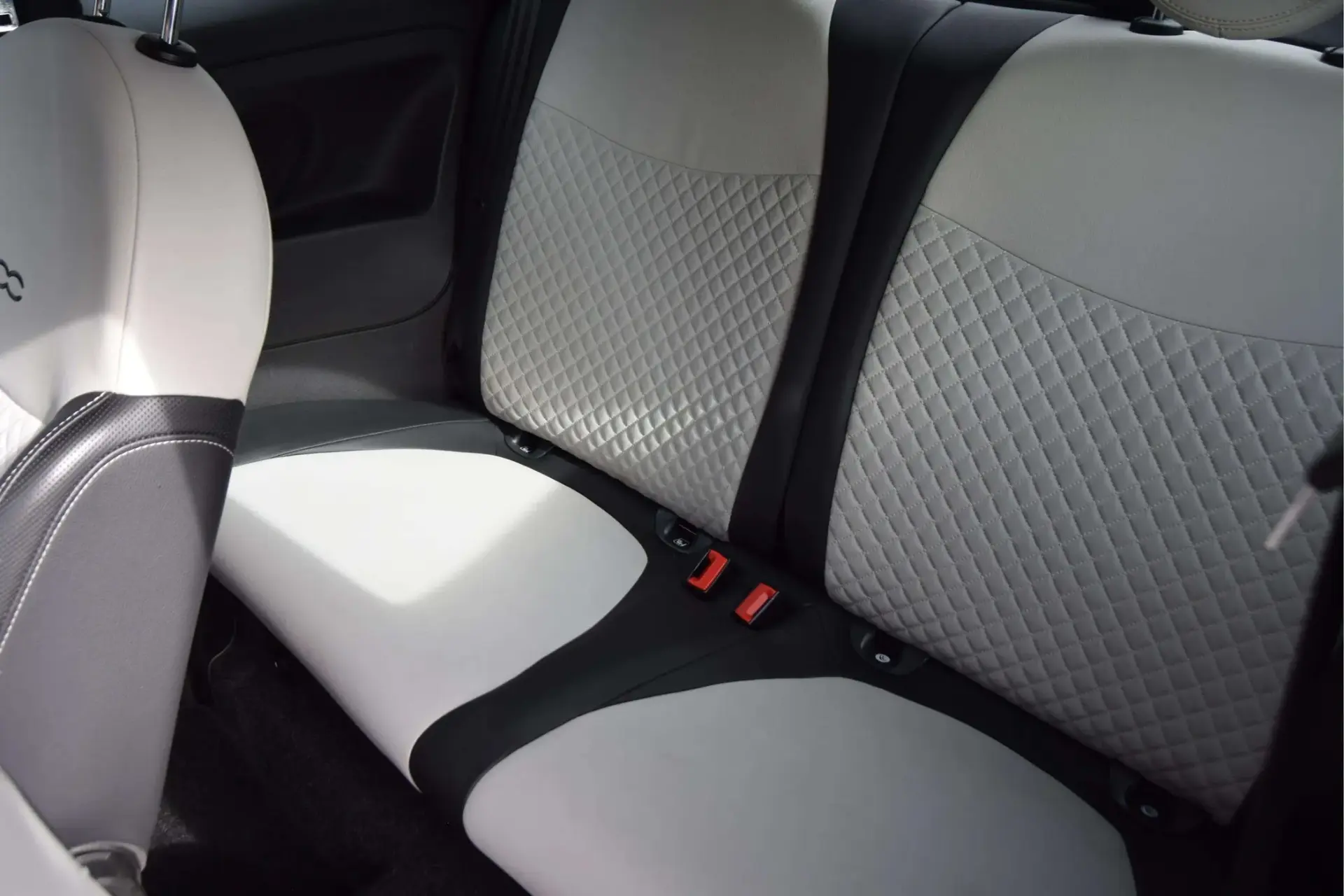 Fiat 500C 1.0 Hybrid Dolcevita 15