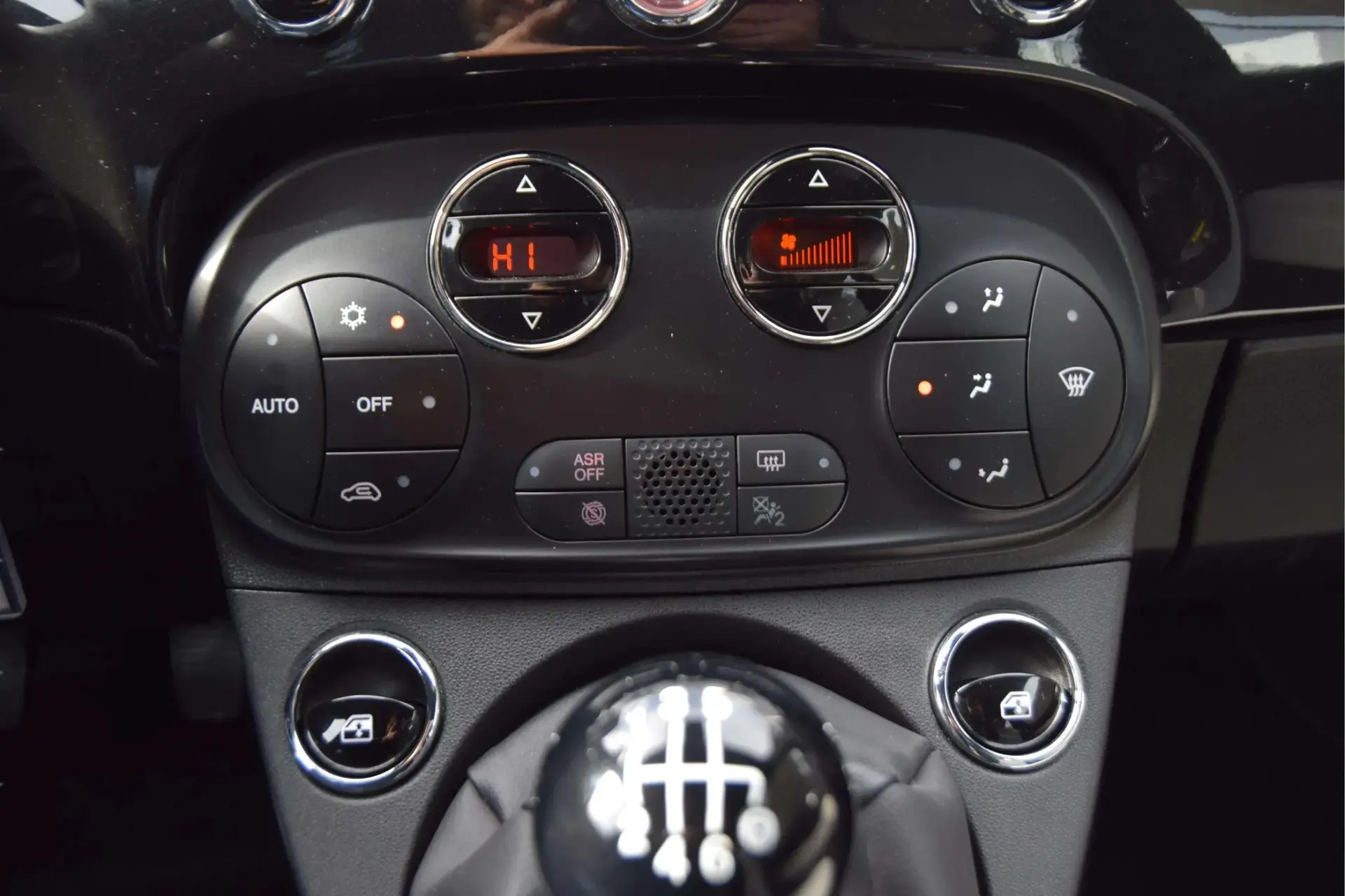 Fiat 500C 1.0 Hybrid Dolcevita 18