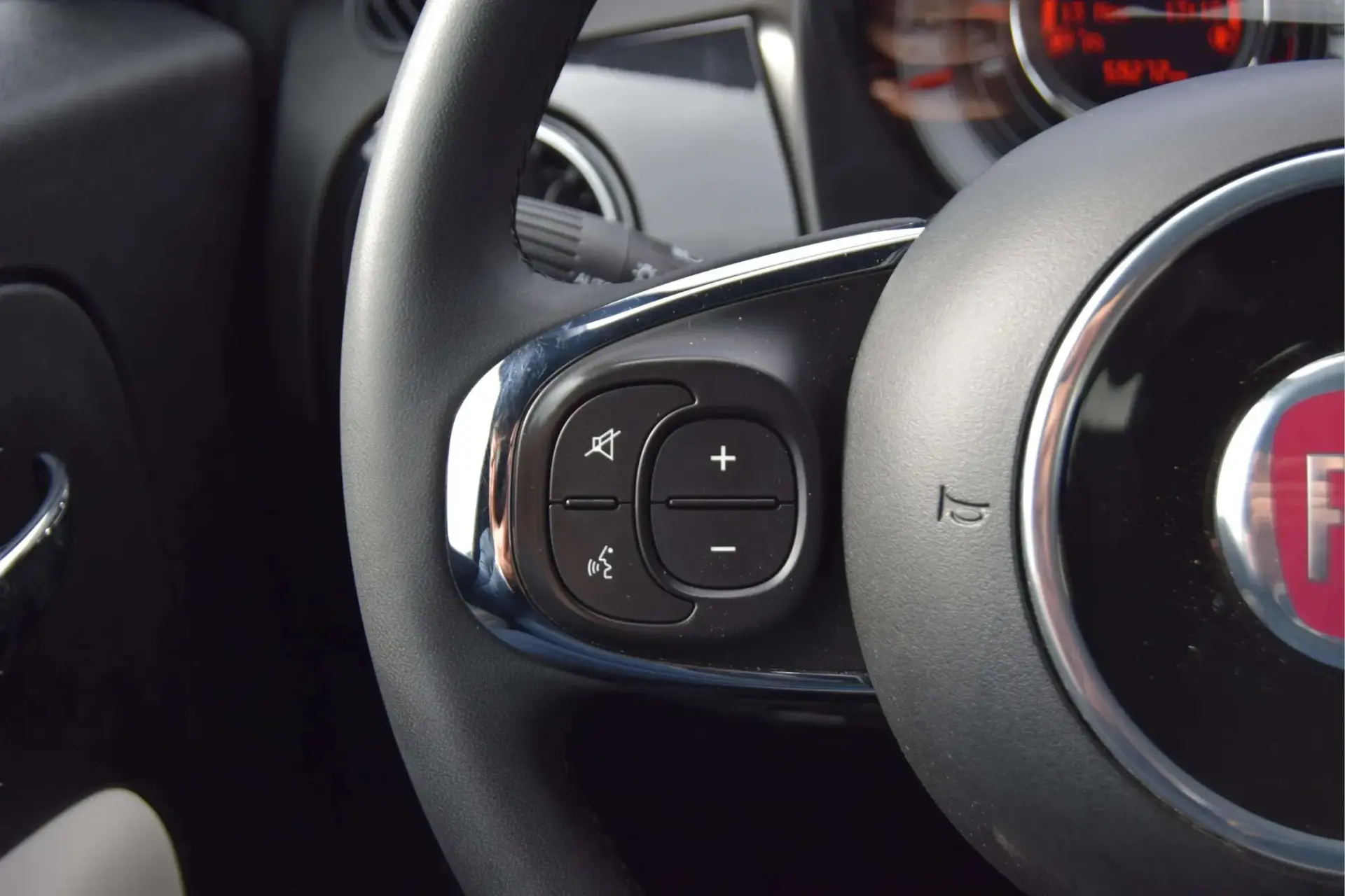 Fiat 500C 1.0 Hybrid Dolcevita 21