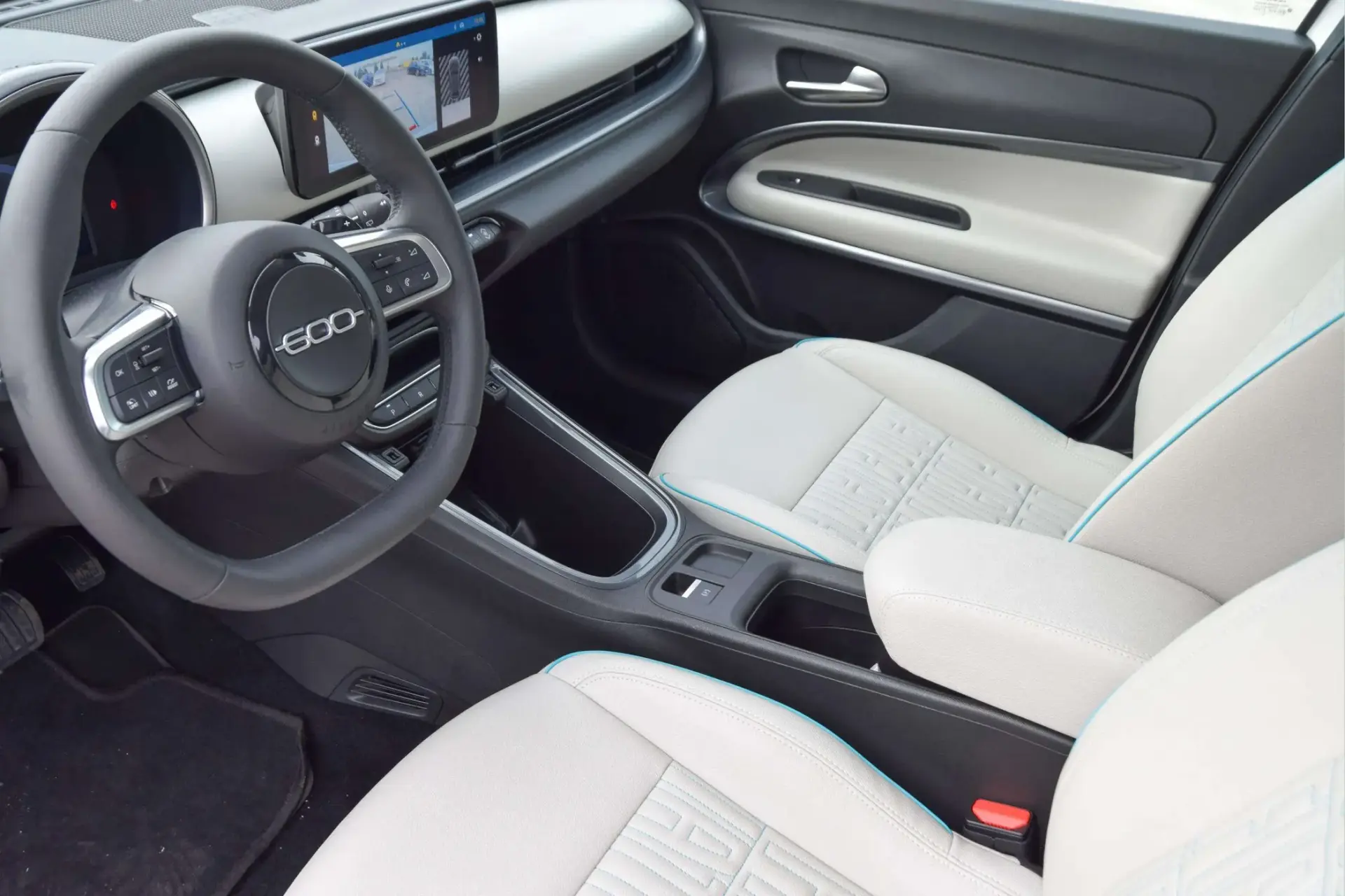 Fiat 600 1.2 Hybrid La Prima 12