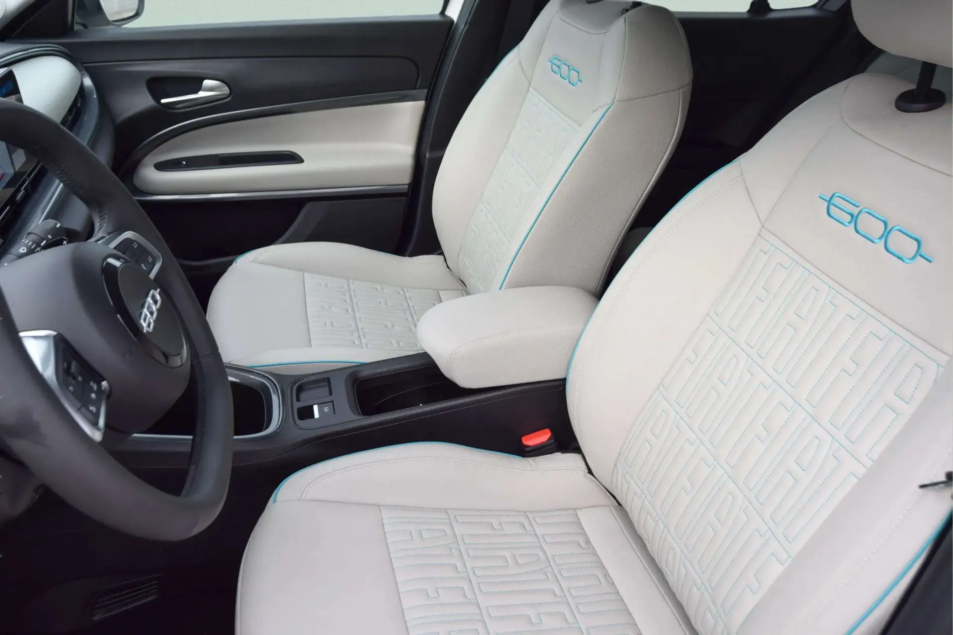 Fiat 600 1.2 Hybrid La Prima 13