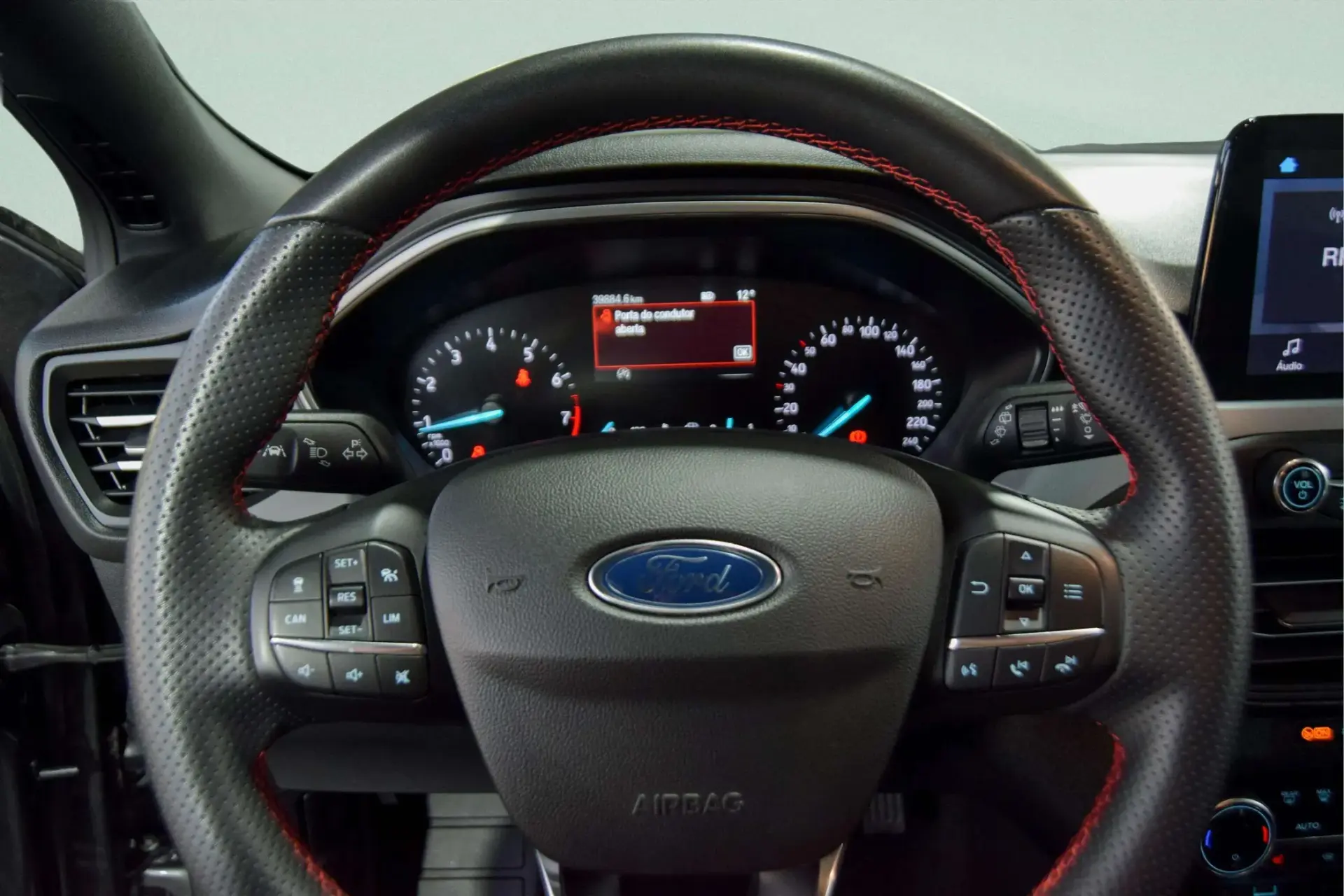 Ford Focus SW 1.0 EcoBoost ST-Line 15