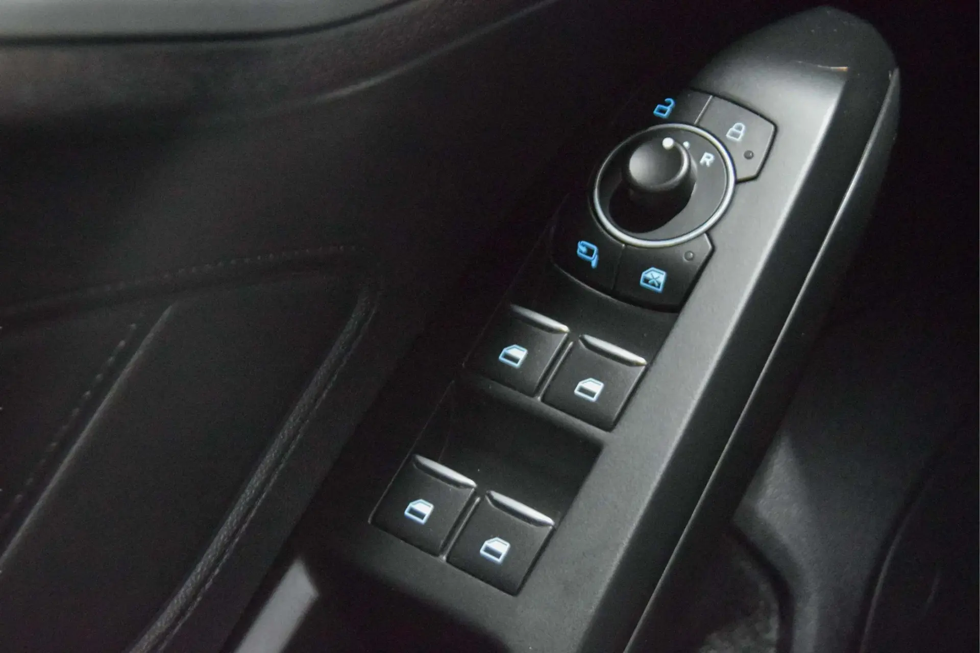Ford Focus SW 1.0 EcoBoost ST-Line 20