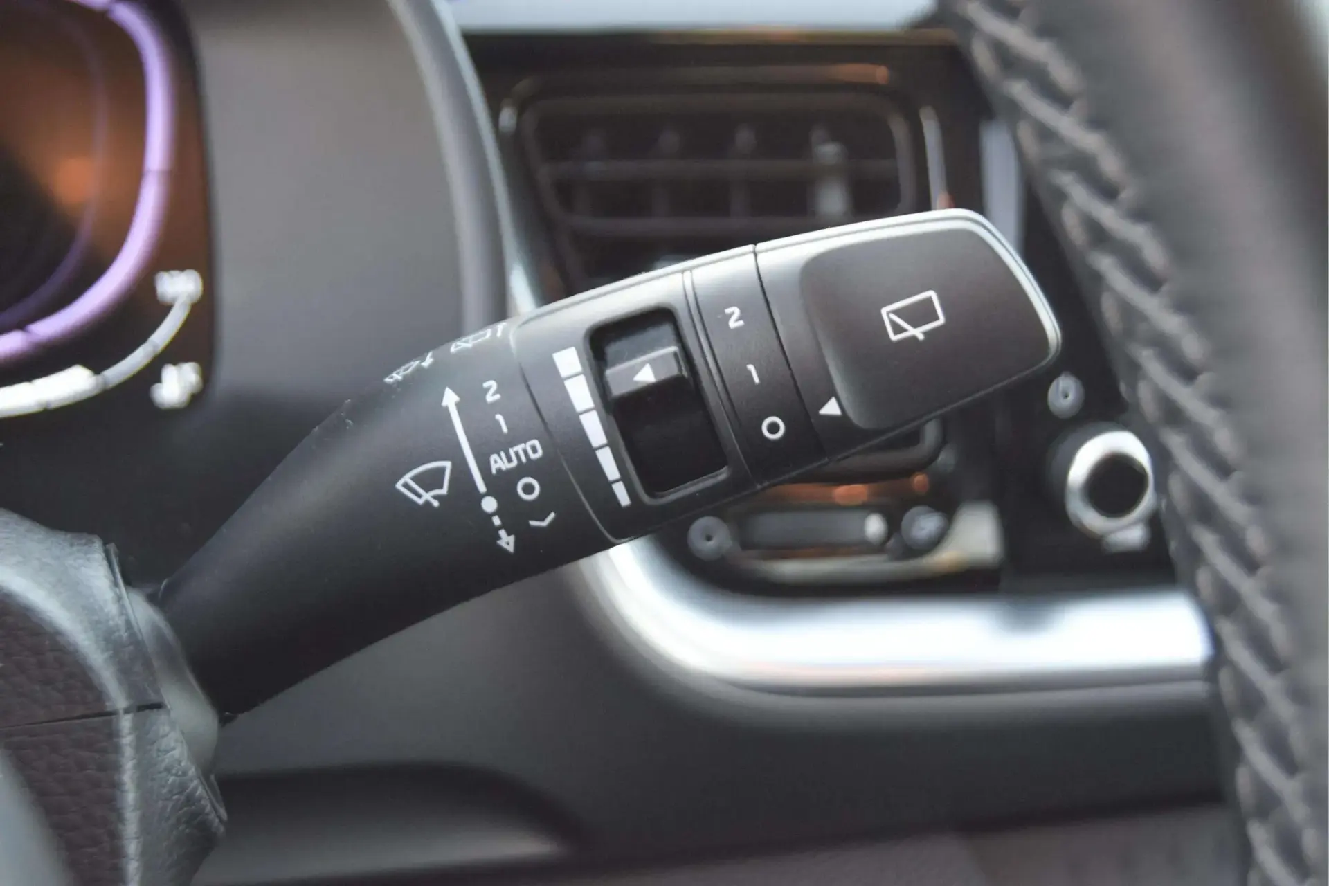 Kia Stonic 1.0 T-GDi Drive 14