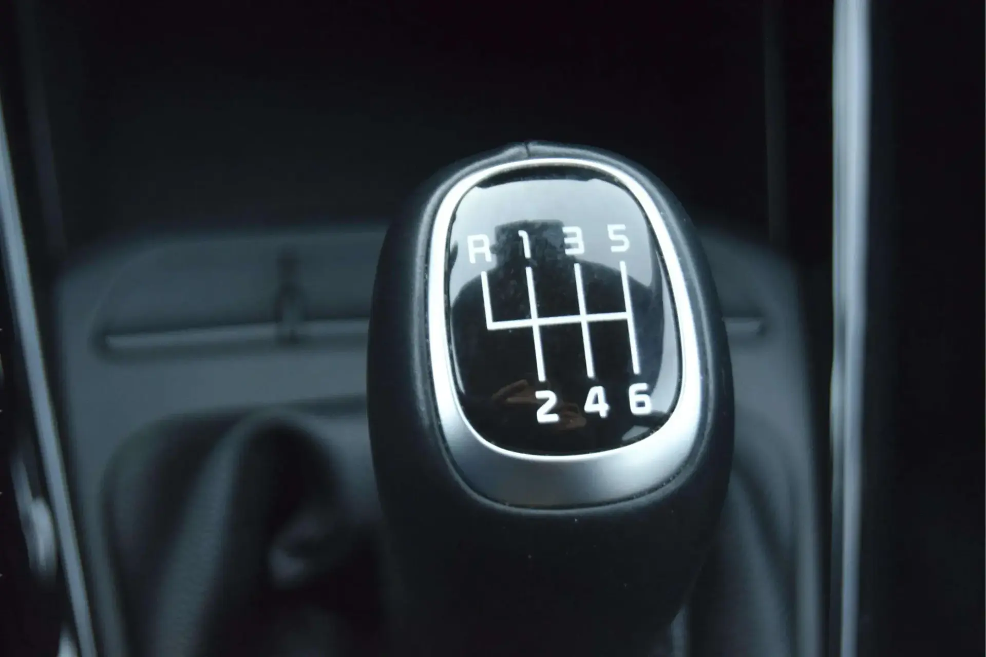 Kia Stonic 1.0 T-GDi Drive 19
