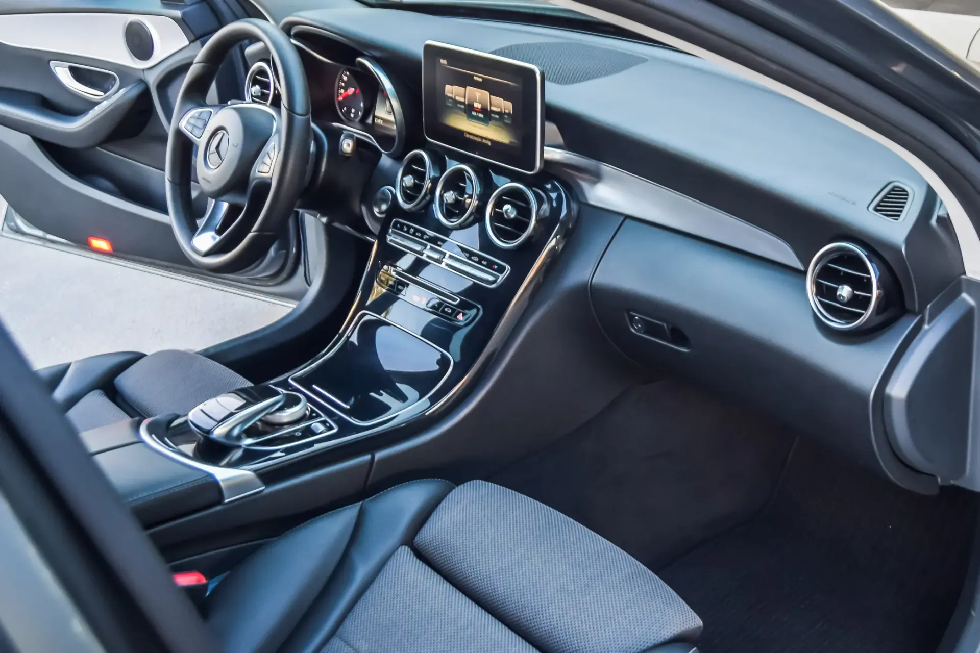 Mercedes-Benz C 220 d Avantgarde Aut. 15