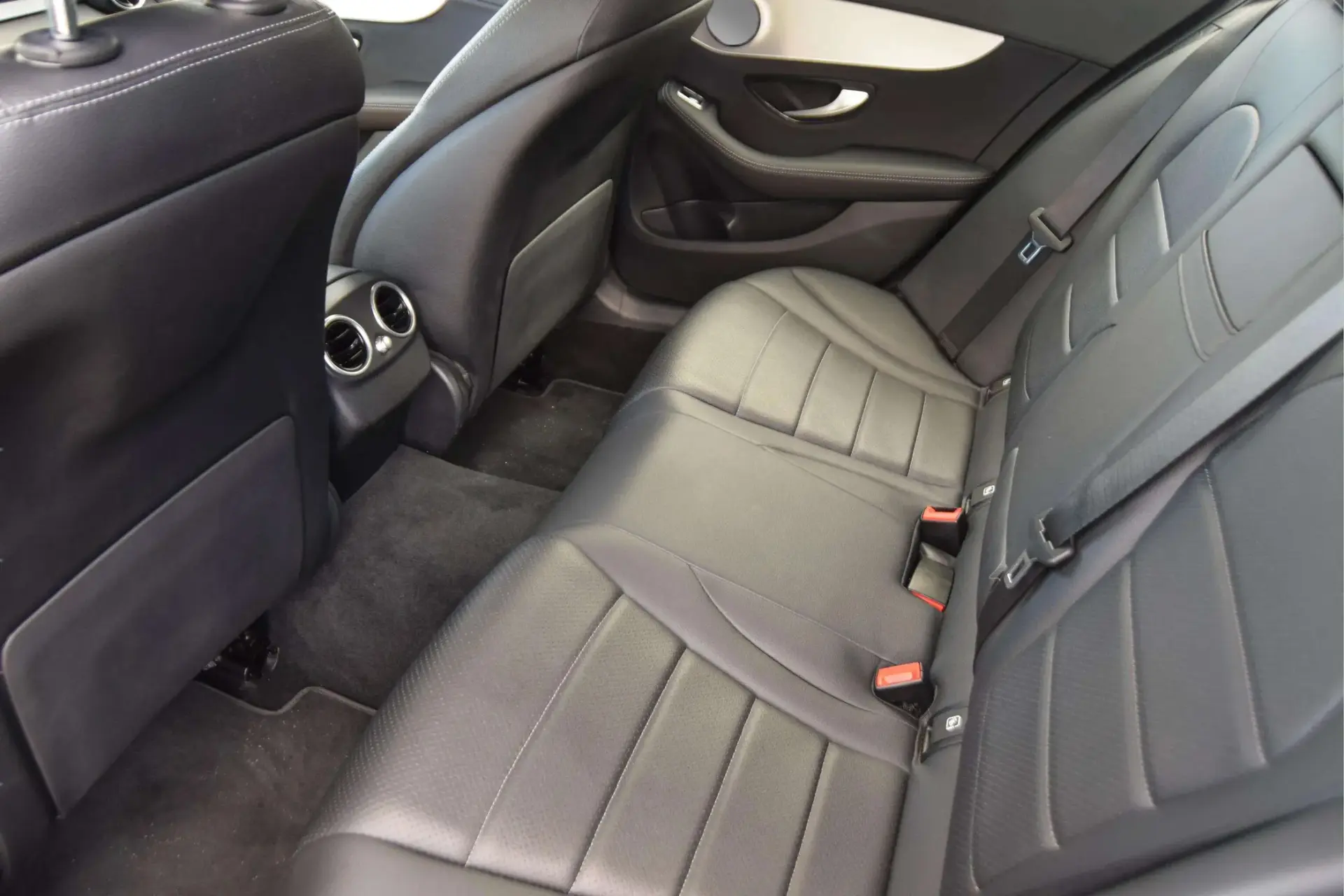 Mercedes-Benz C 300 de Avantgarde 12