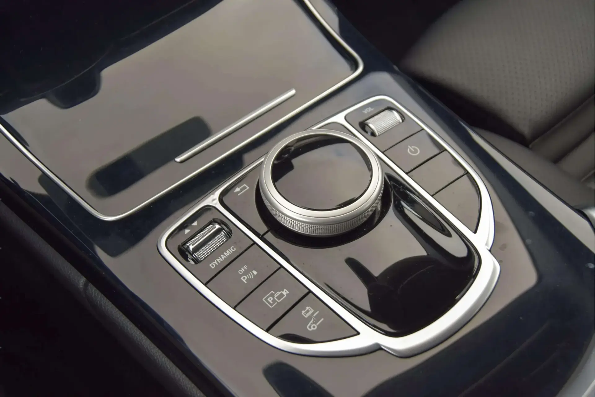 Mercedes-Benz C 300 de Avantgarde 14