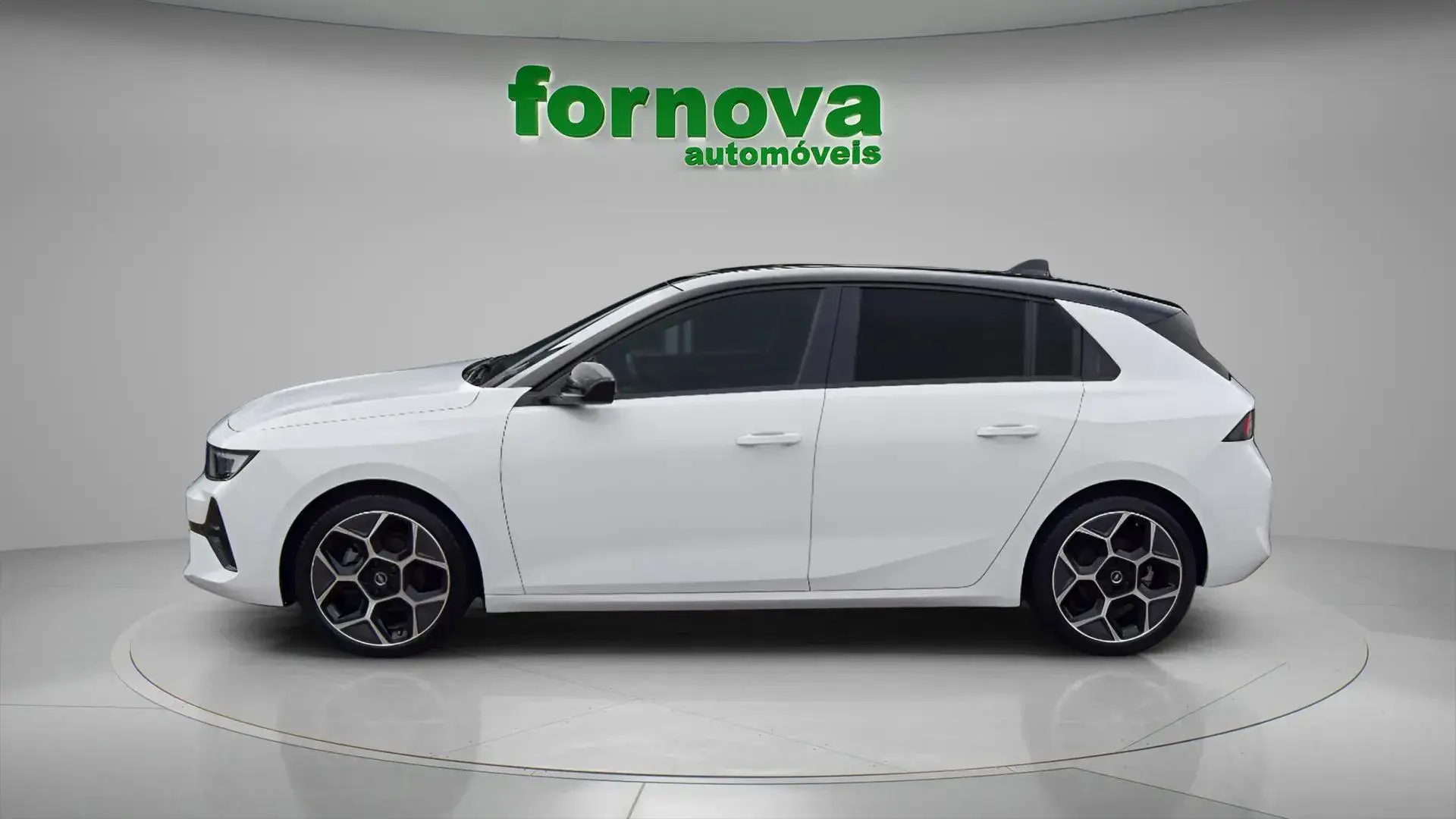 Opel Astra 1.2 T GS Aut. 5