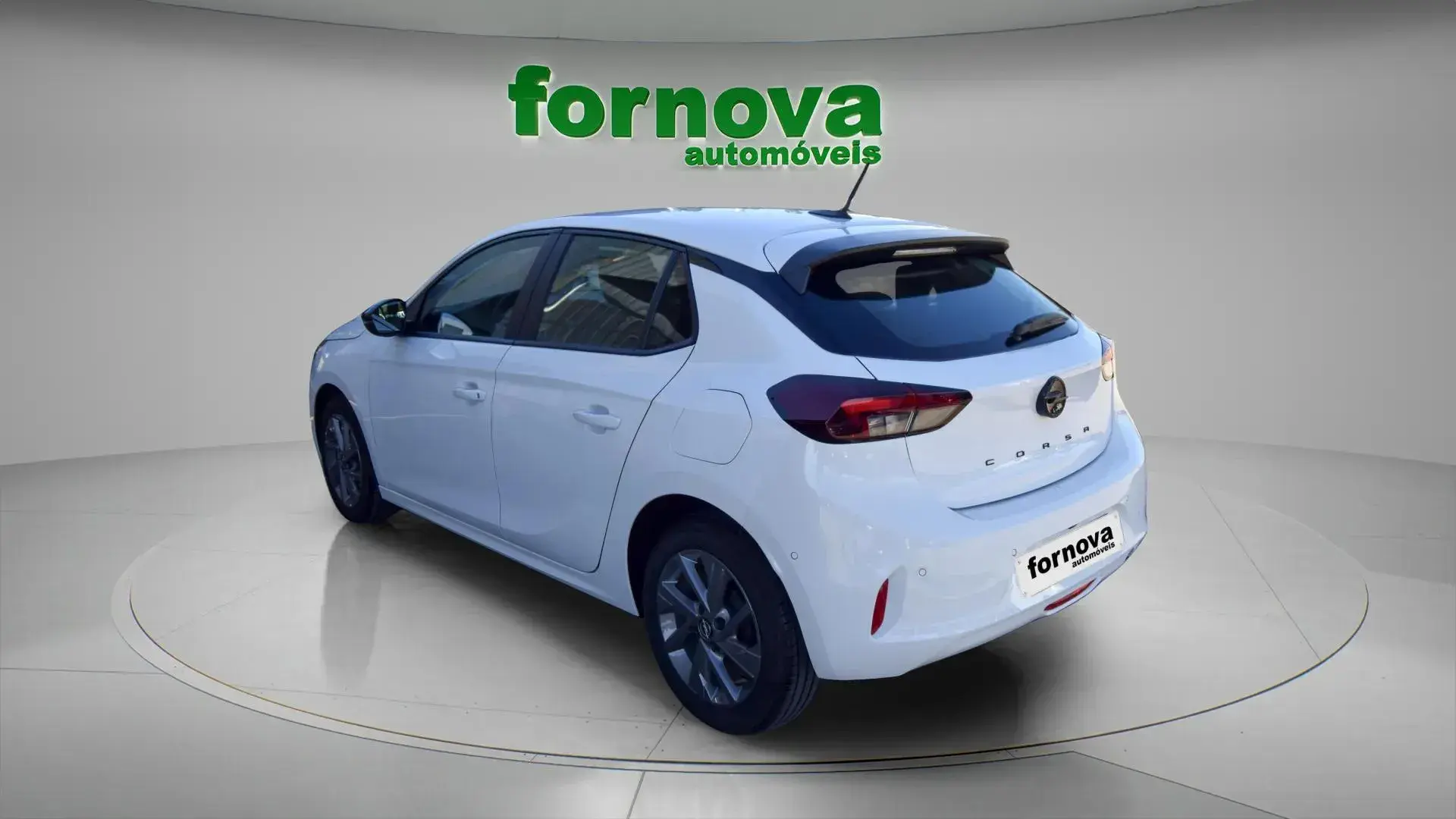 Opel Corsa 1.2 T Edition 4