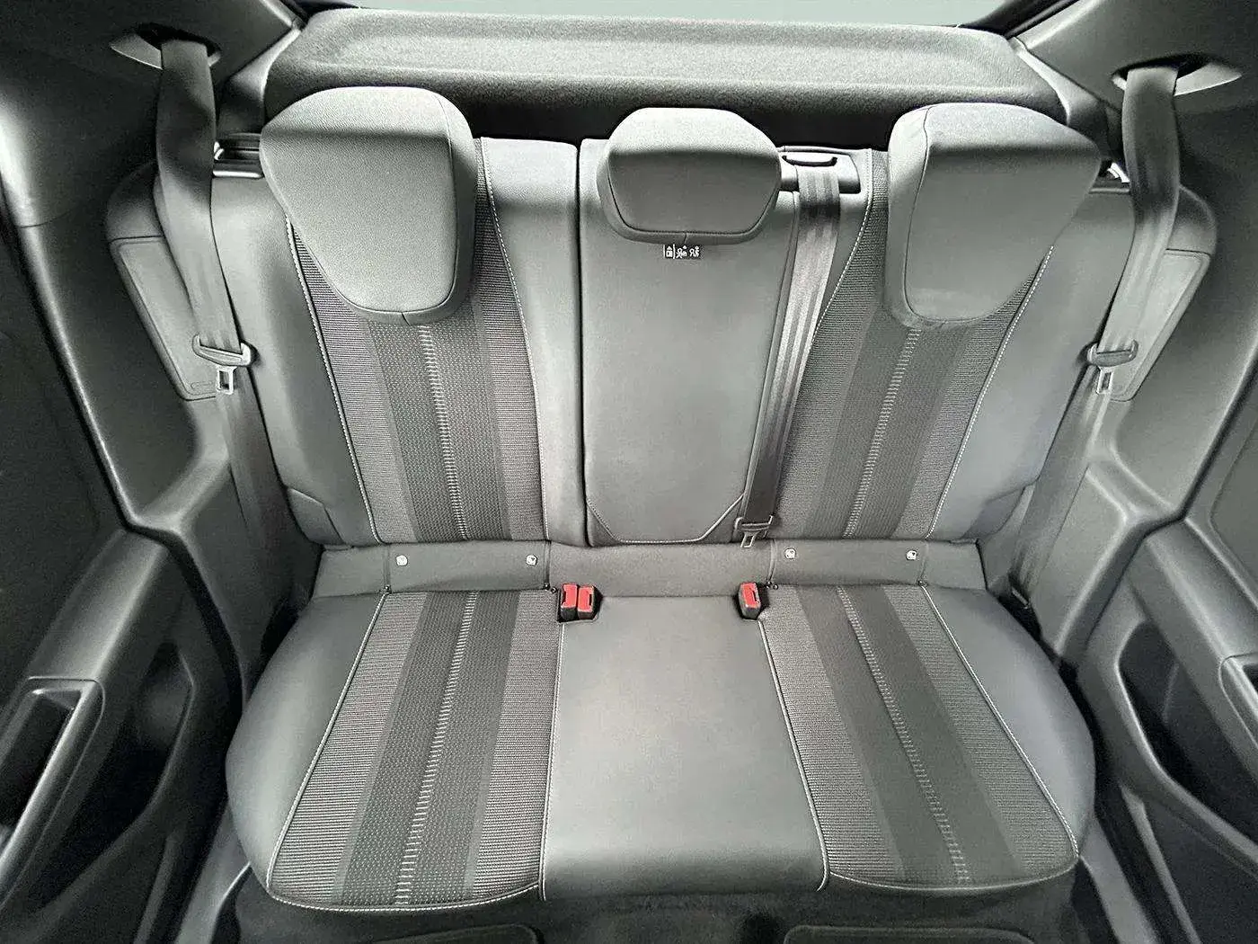 Opel Mokka 1.2 T GS Line AT (130cv) 39