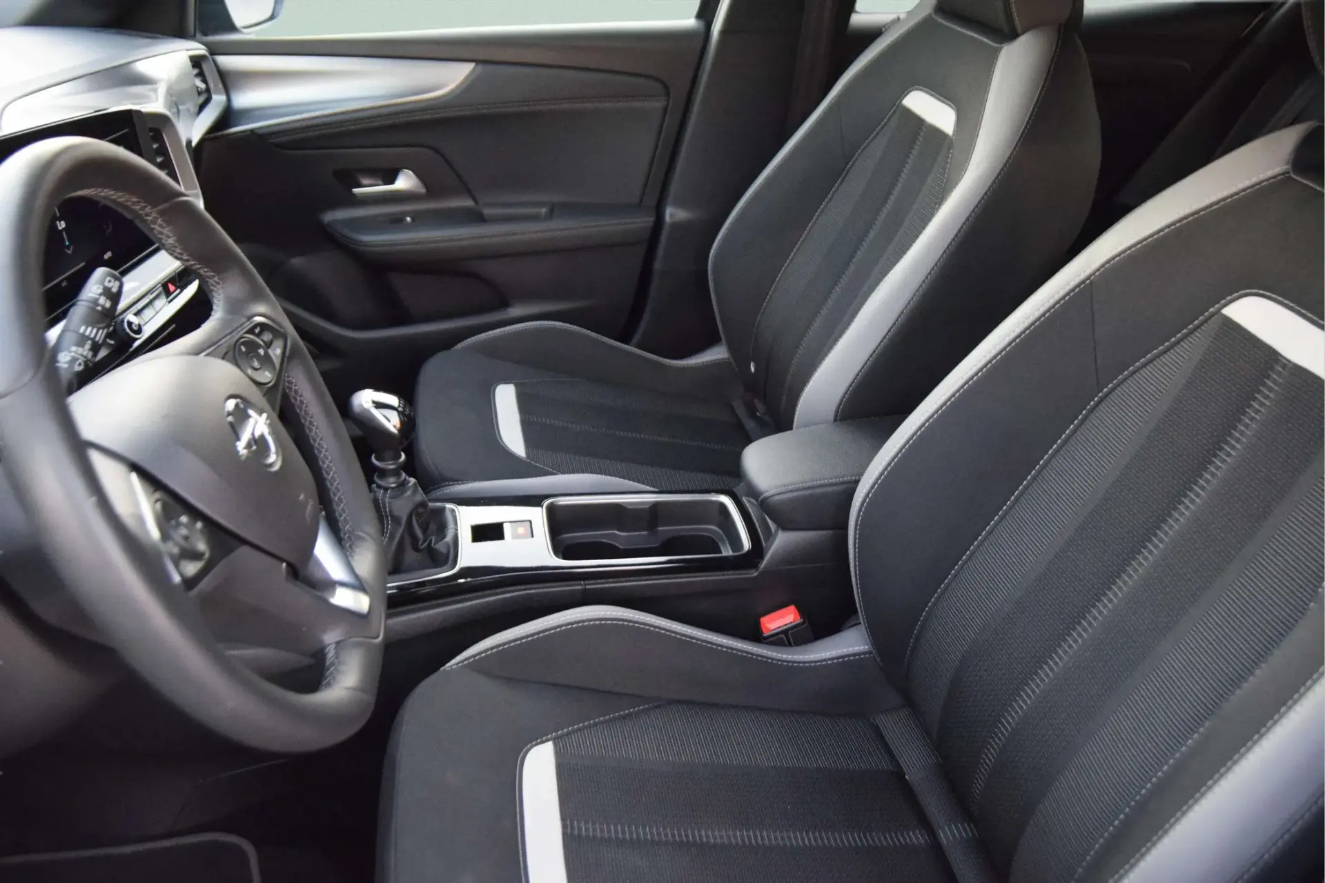 Opel Mokka 1.2 T GS 10