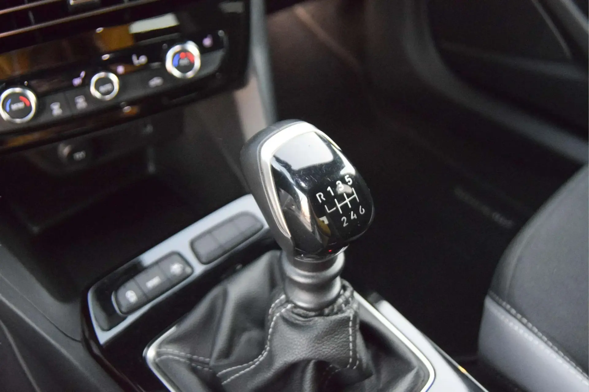 Opel Mokka 1.2 T GS 15