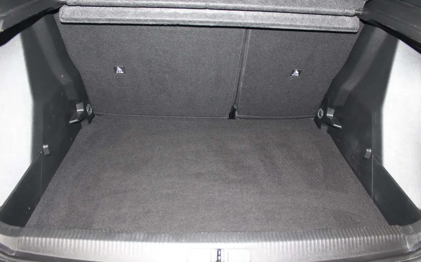 Peugeot 2008 1.2 Hybrid Allure e-DCS6 18