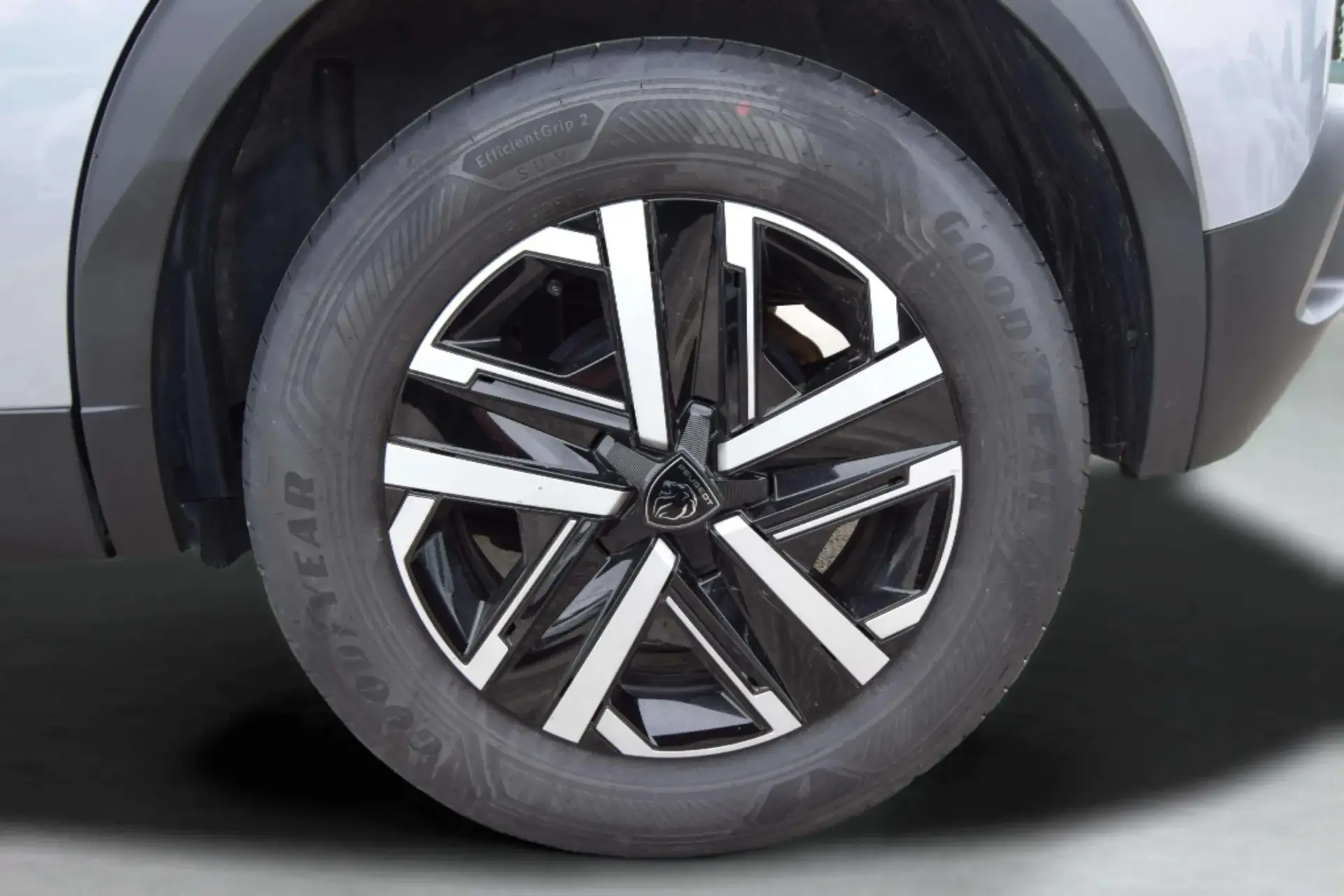 Peugeot 2008 1.2 PureTech Style 11